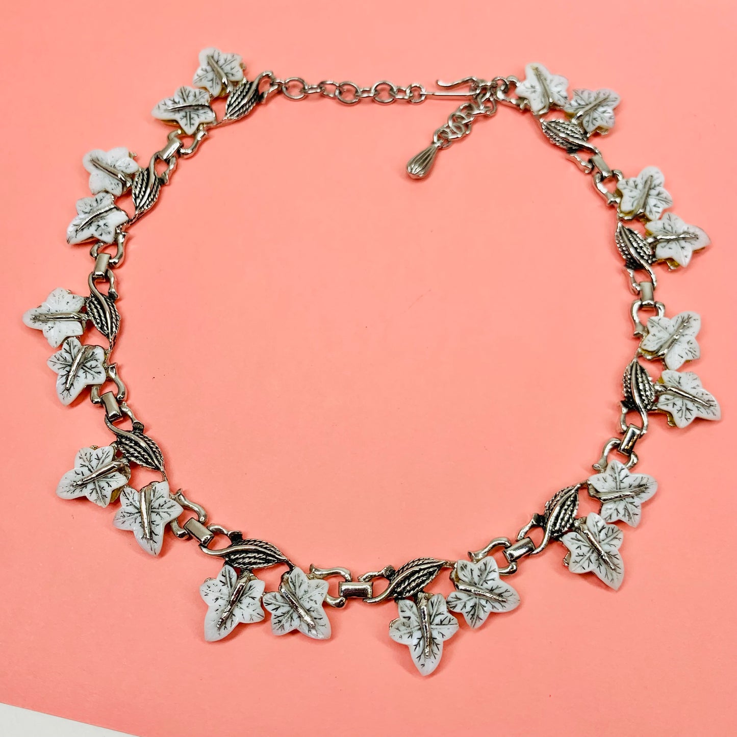 ELIZABETH REIMER MAPLE LEAF RESIN NECKLACE