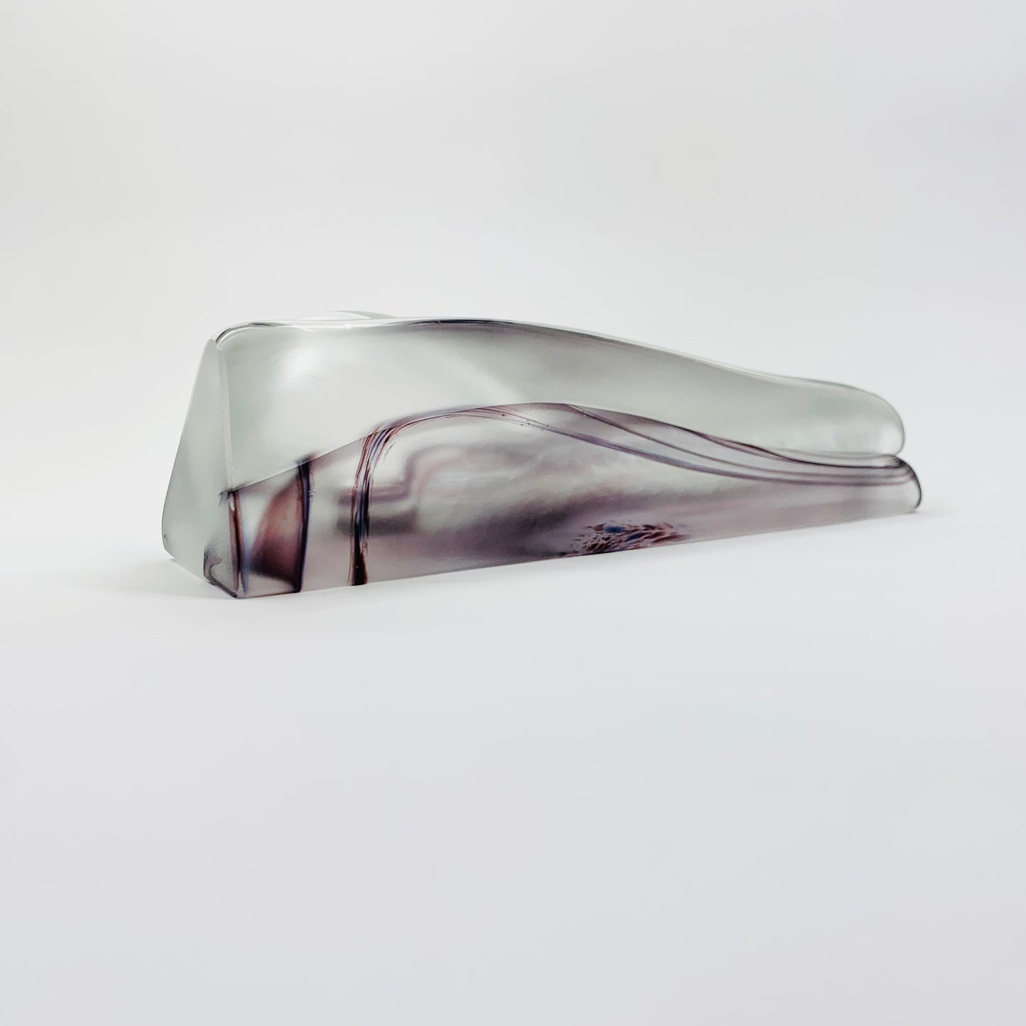PURPLE ART GLASS BOOKEND VASES