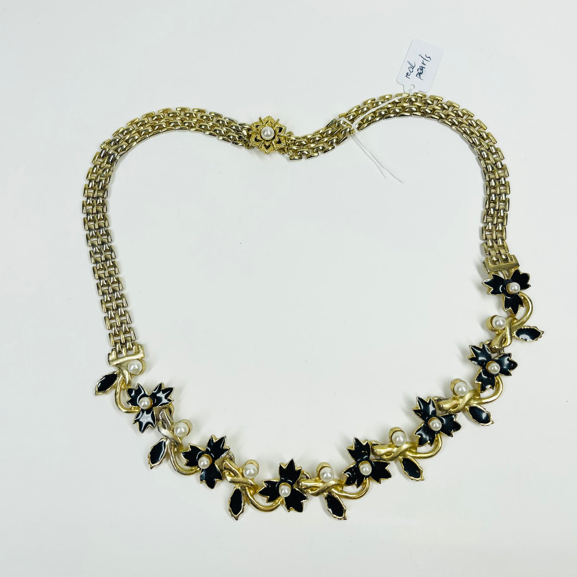1960s PEARL BLACK ENAMEL STATEMENT NECKLACE WITH PANTHERE LINKS