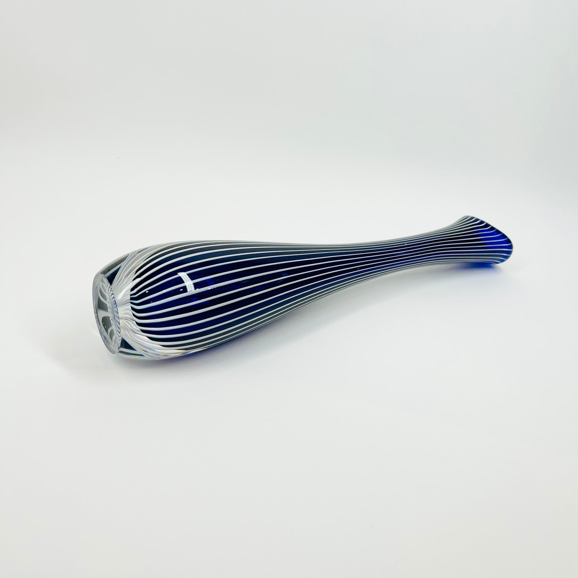 1960s ZEBRA SOMMERSO GLASS VASE BY VICKE LINDSTRAND FOR KOSTA BODA