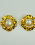 1997 CHANEL CC COSTUME PEARLS CLIP ON EARRINGS
