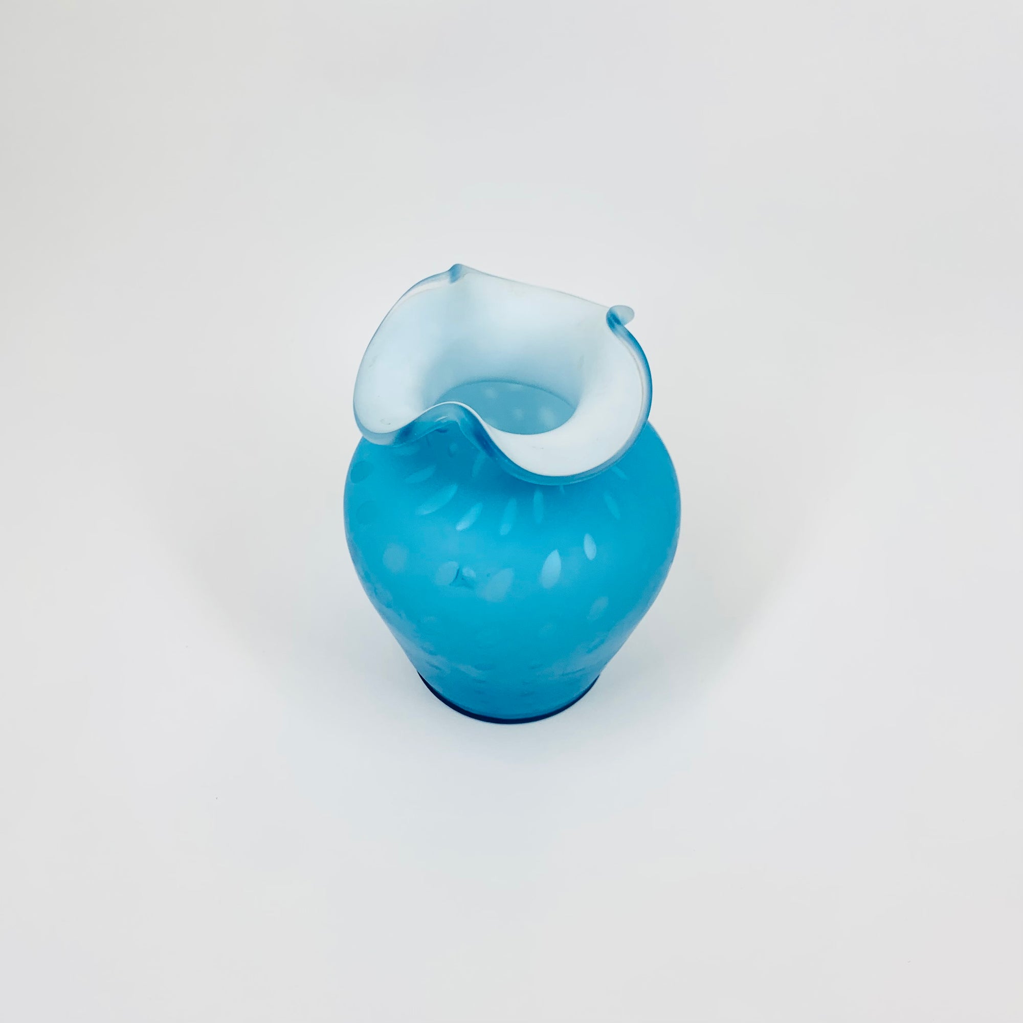 TURQUOISE SATIN RUFFLE RIM VASE