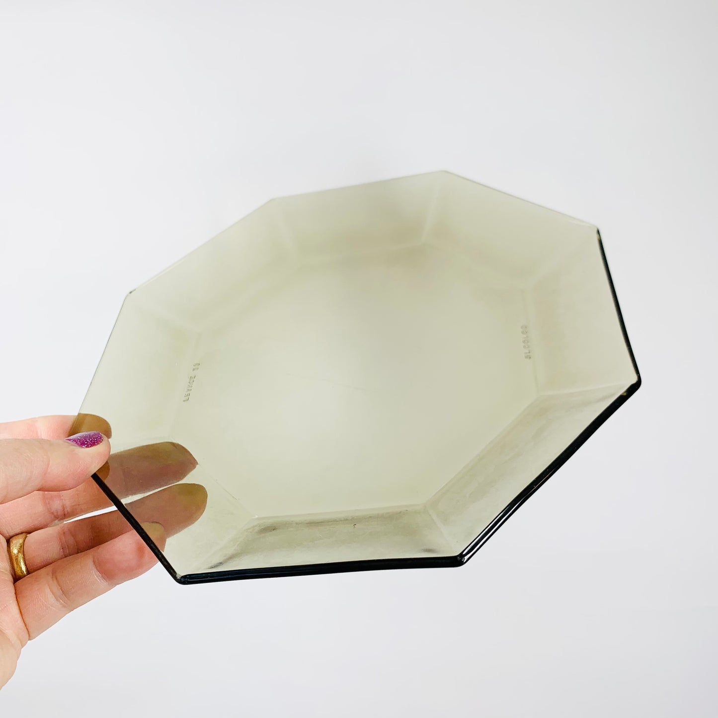 LUMINARC SMOKEY GREY PLATE/BOWL