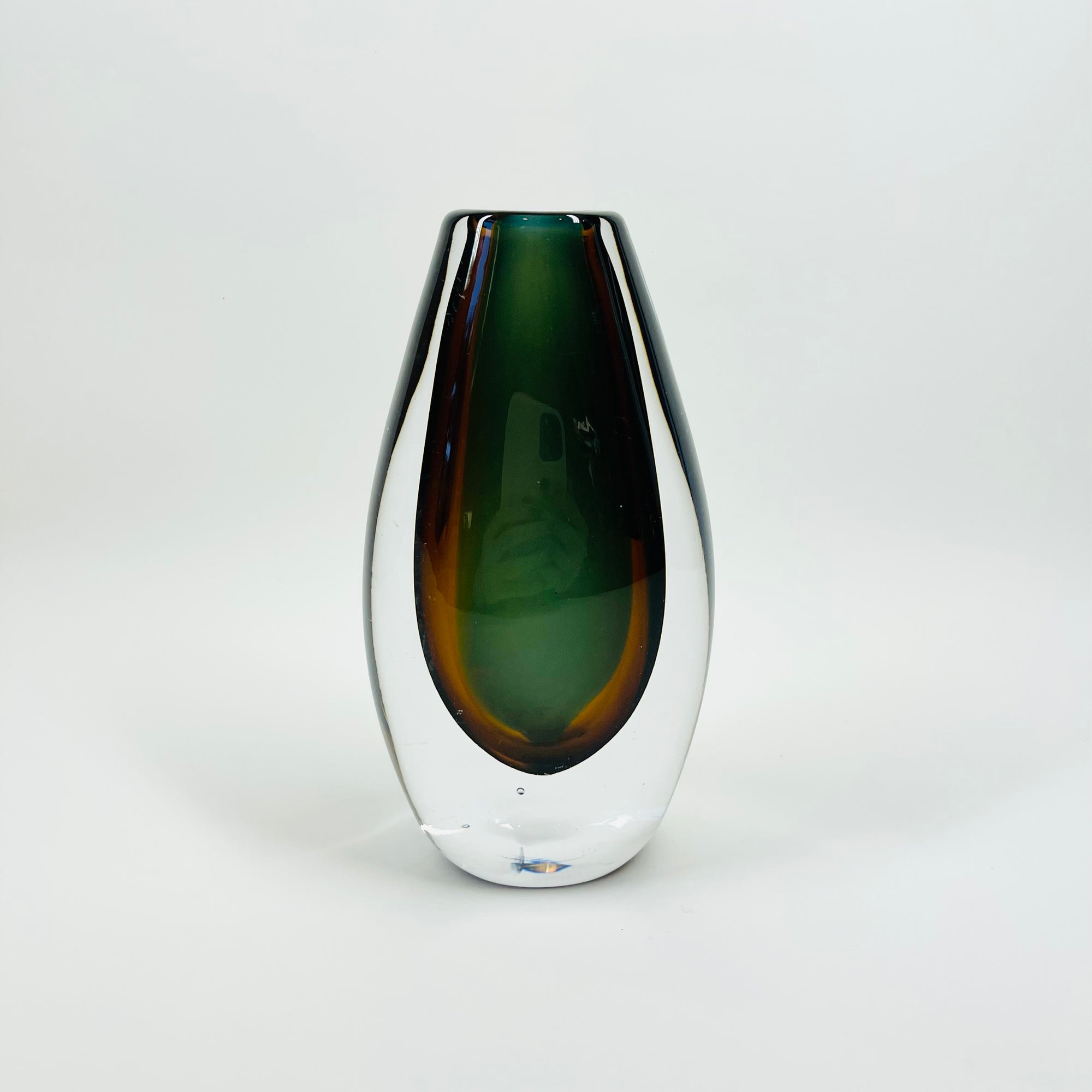 1950s HARLEQUIN SOMMERSO GLASS POSY VASE BY VICKE LINDSTRAND FOR KOSTA BODA