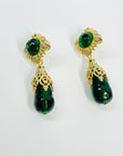 1980s GREEN GLASS GP COSTUME DROP PIERCED EARRINGS GRIPOIX STYLE