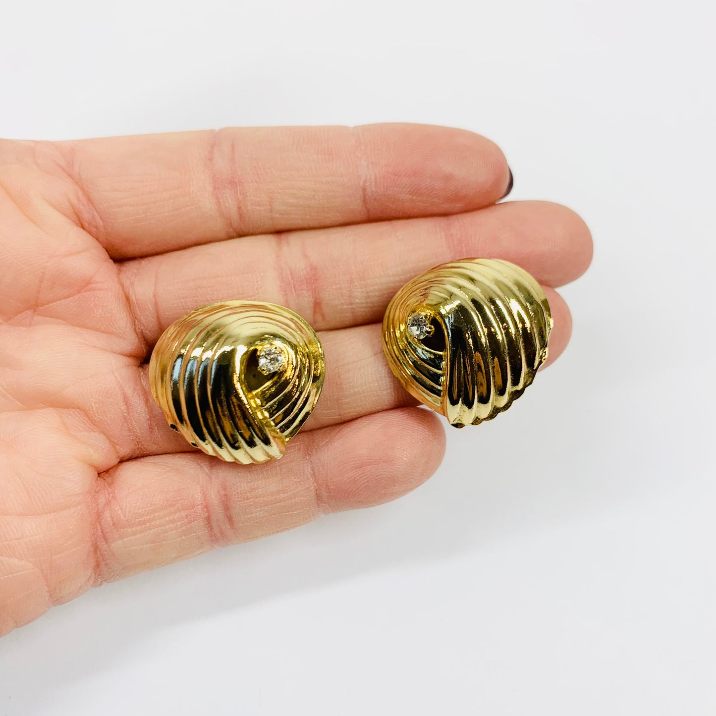 50s RIBBED HEART KNOT EARRINGS