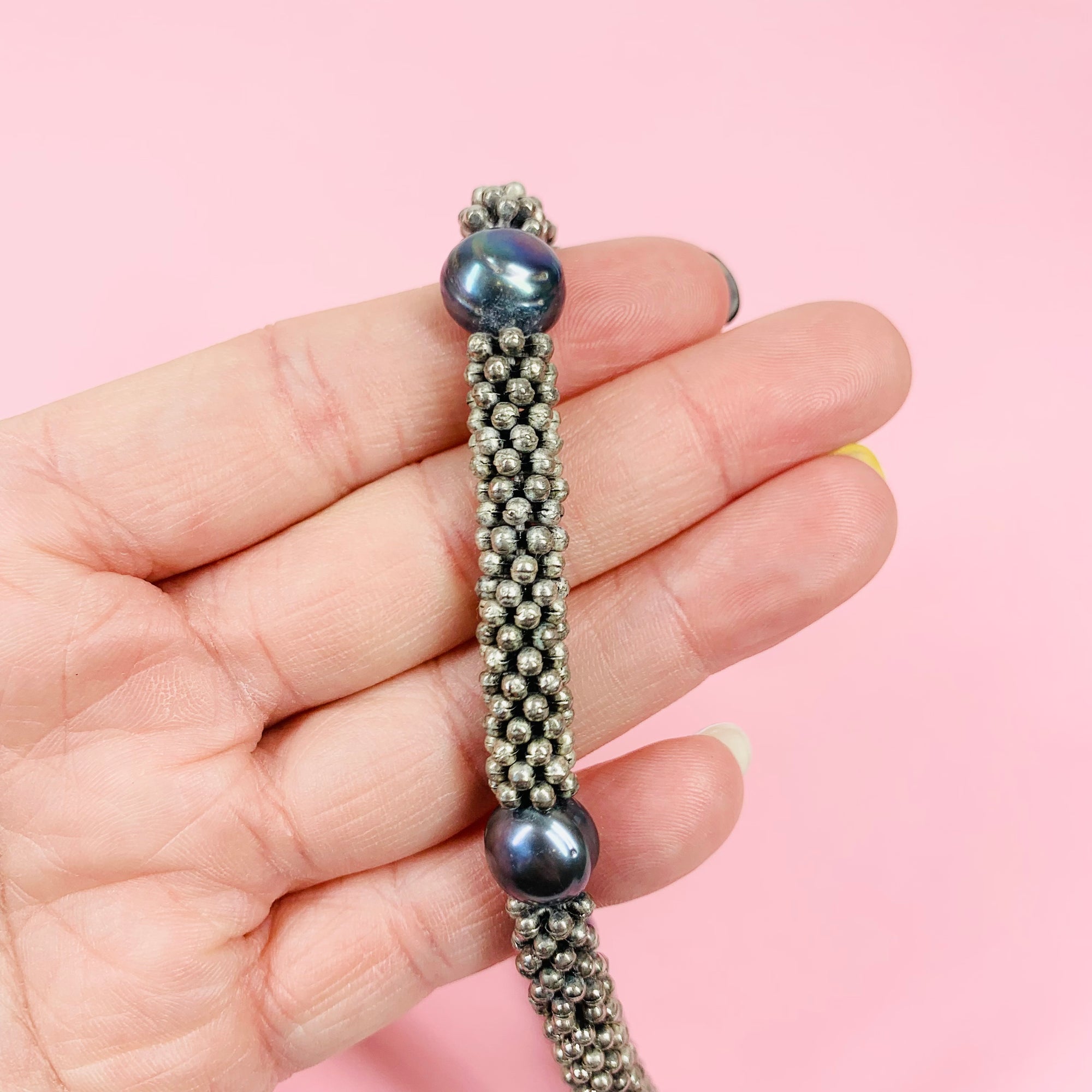 SILVER CLUSTER BLACK PEARL NECKLACE