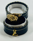 1970s 18k YELLOW GOLD BLUE SAPPHIRE LEOPARD RING