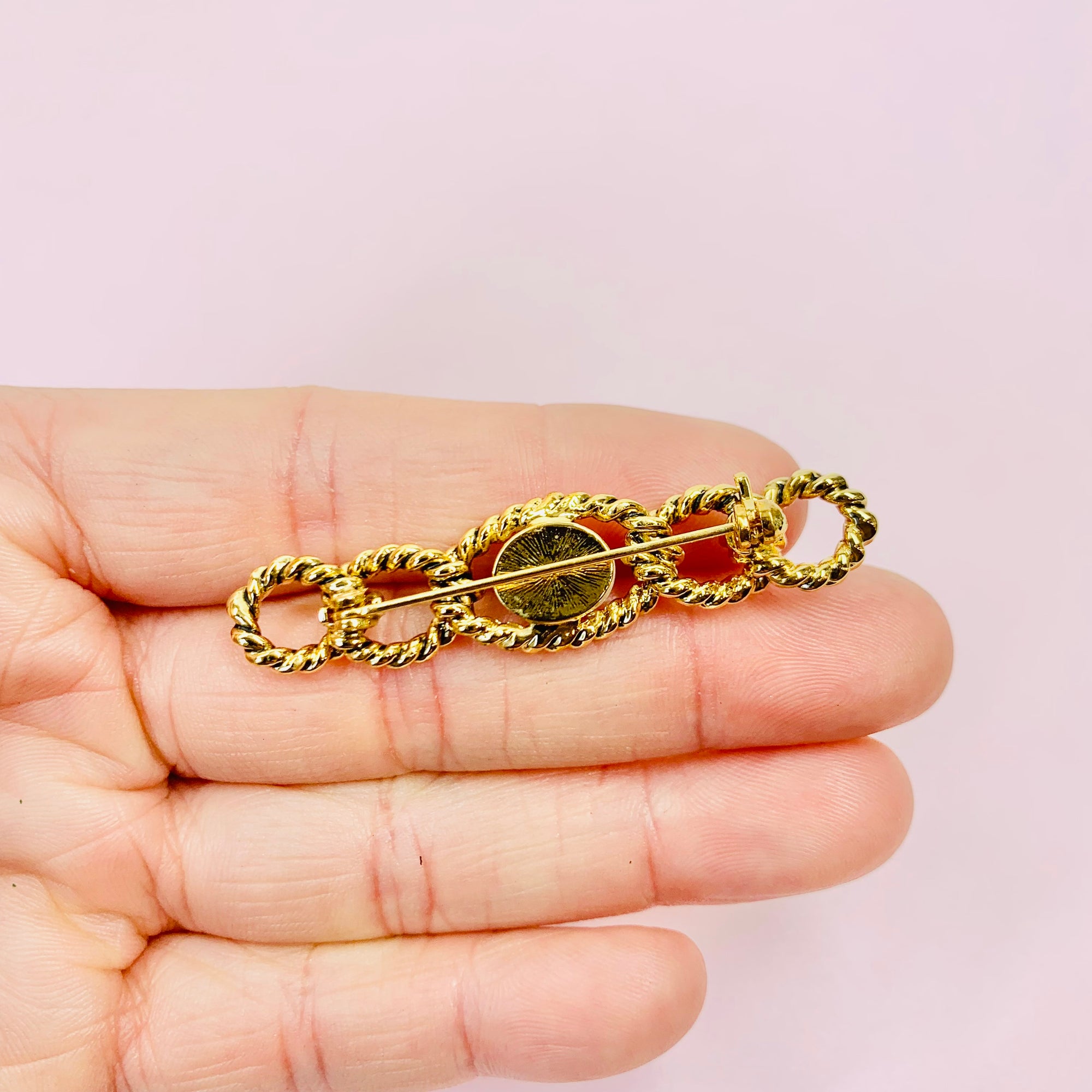 1980s COSTUME PEARL BROOCH