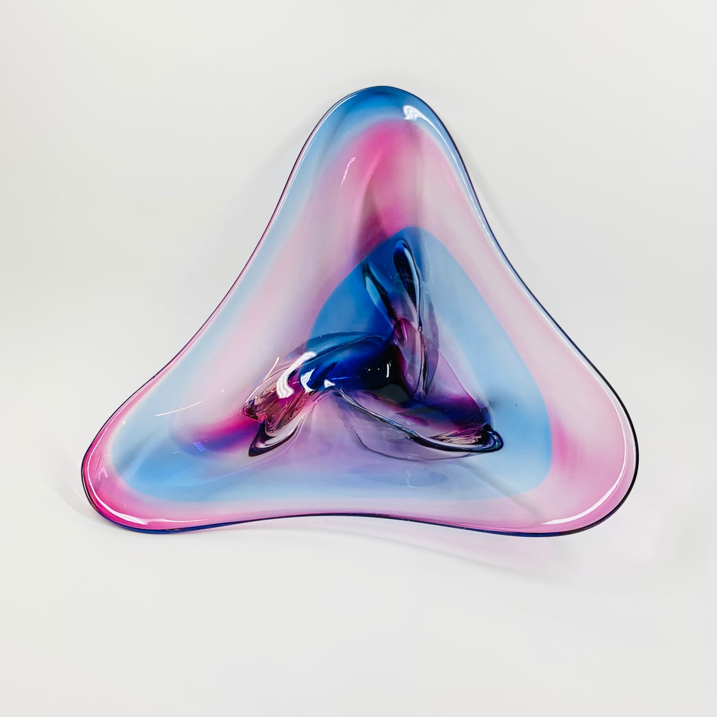 LARGE JAPANESE PINK HARLEQUIN BOWL