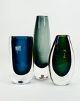 1950s HARLEQUIN SOMMERSO GLASS POSY VASE BY VICKE LINDSTRAND FOR KOSTA BODA
