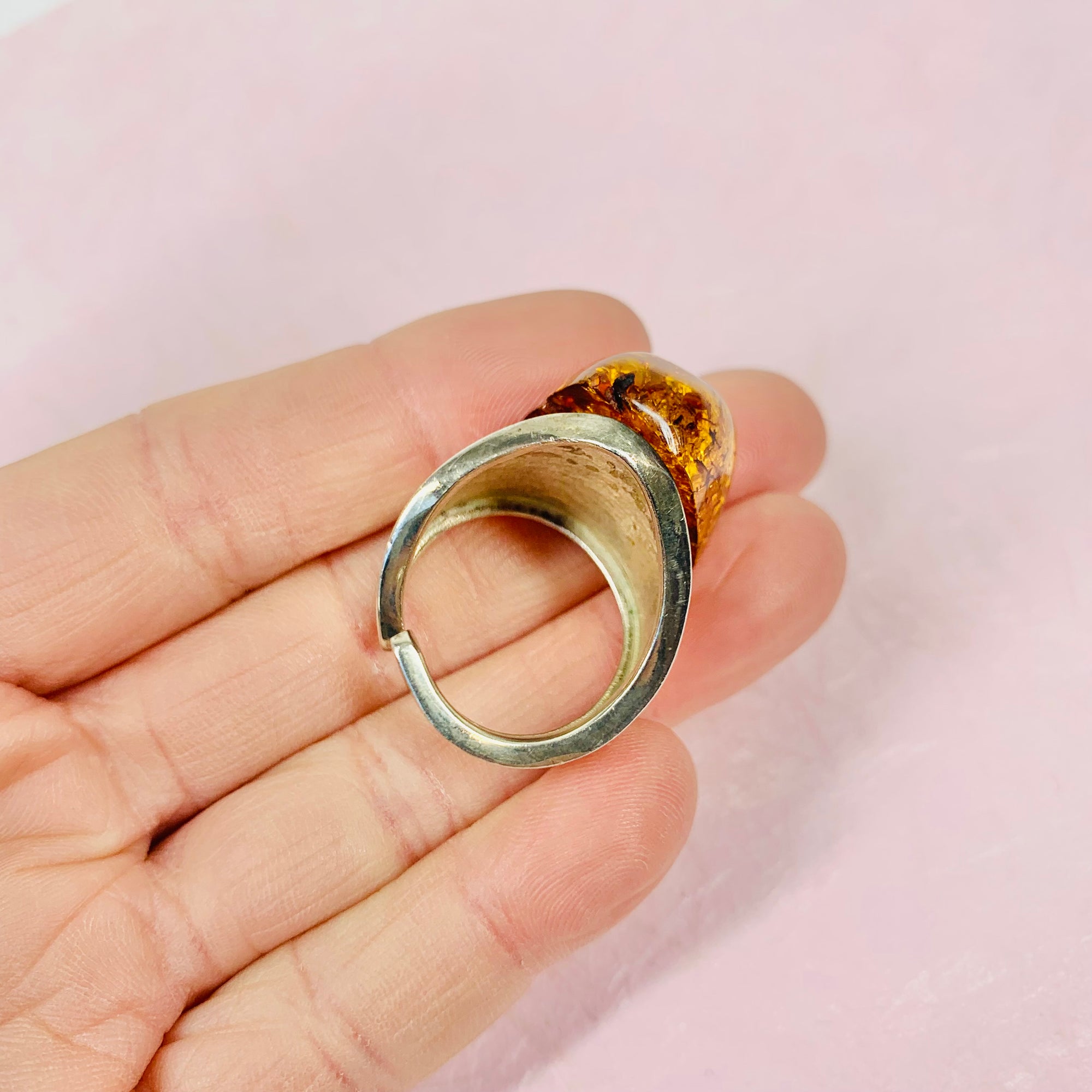 1960s MODERNIST SILVER AMBER CABOCHON RING