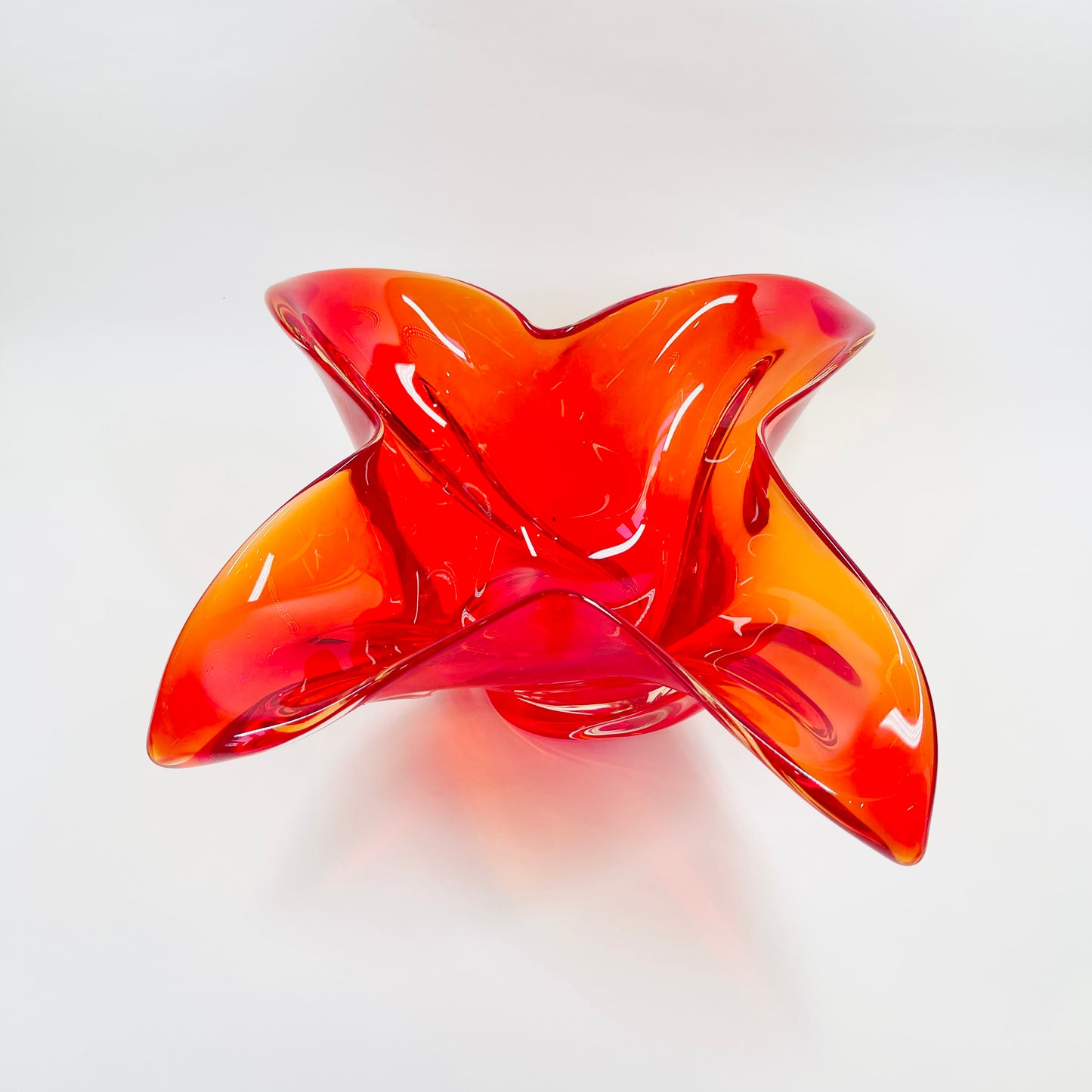 1970s JAPANESE RED ORANGE OMBRE GLASS BOWL