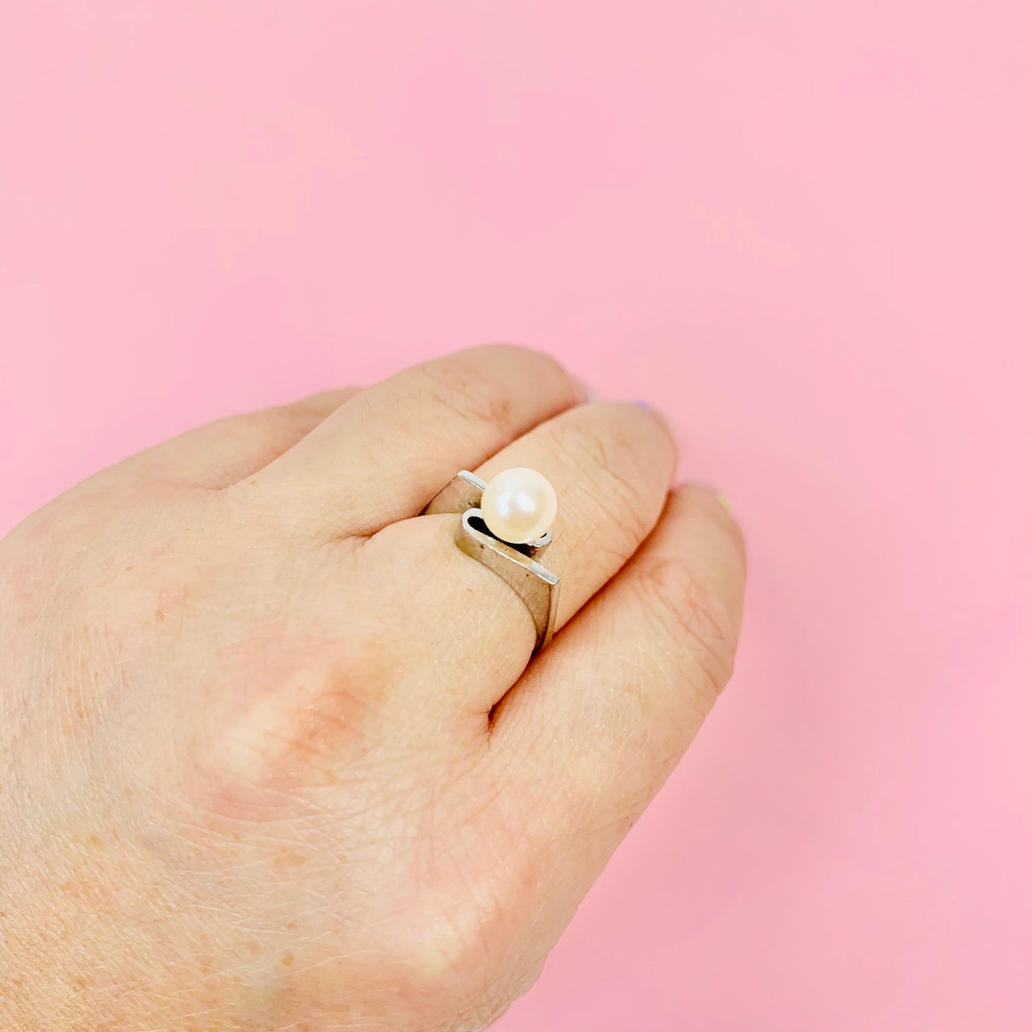 1960s modernist silver pearl ring