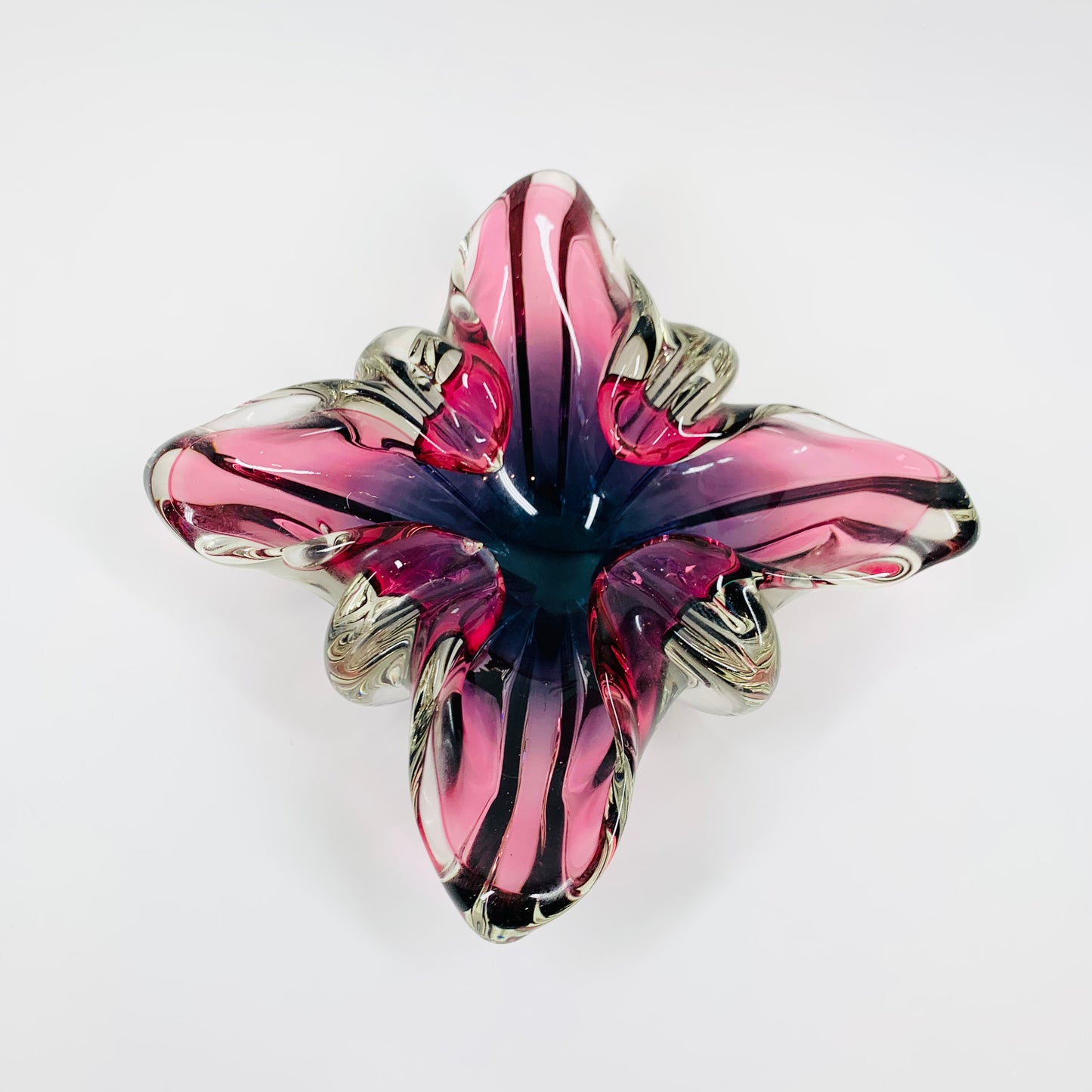 1970s JAPANESE HINERI PINK PURPLE SOMMERSO GLASS ASHTRAY