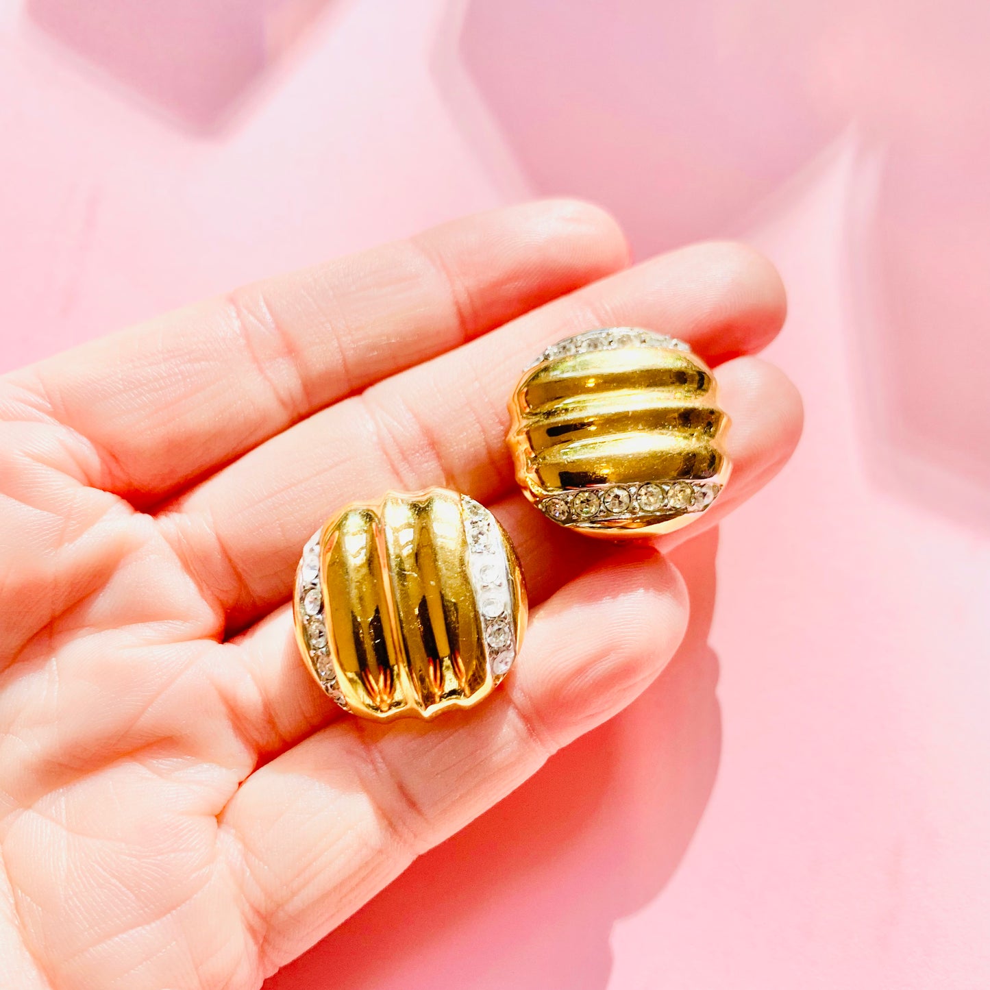 Rare 1980s Nina Ricci triple gold plated square clip on earrings
