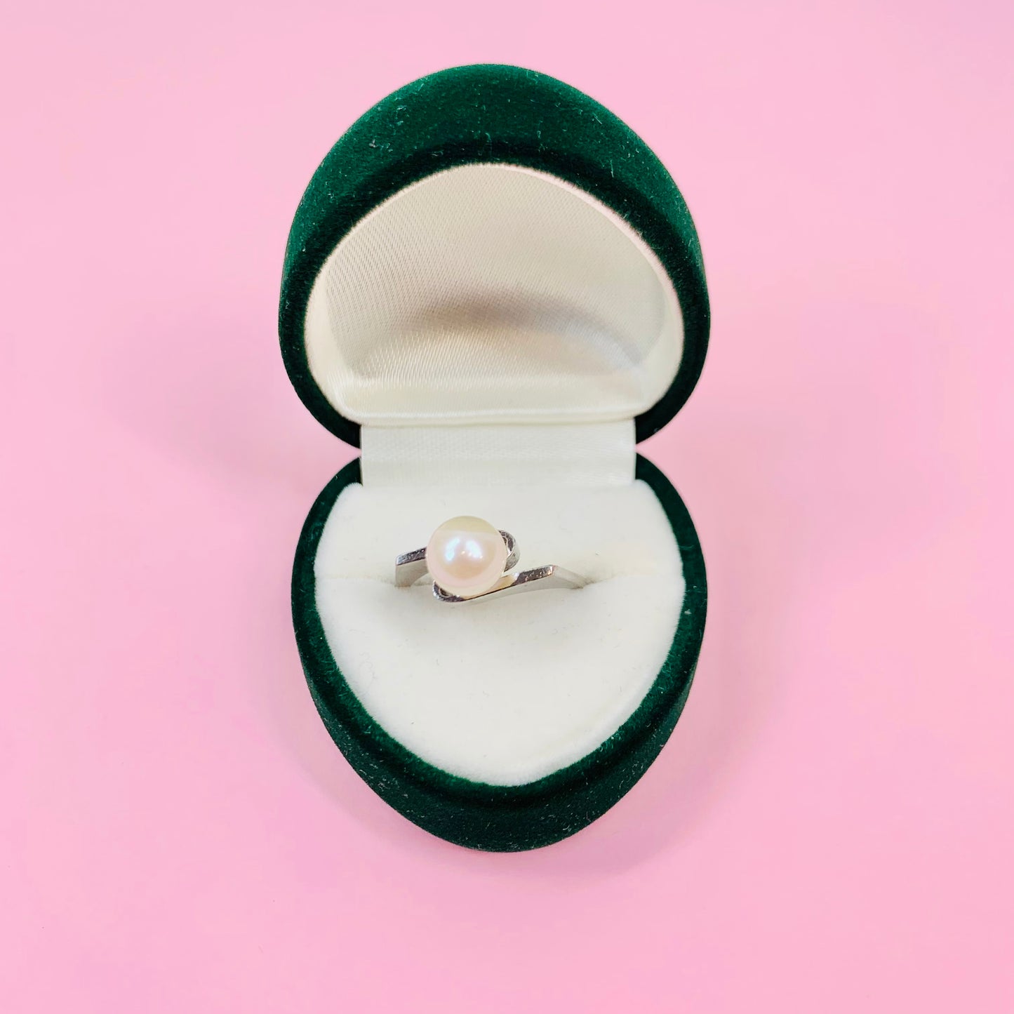 1960s modernist silver pearl ring