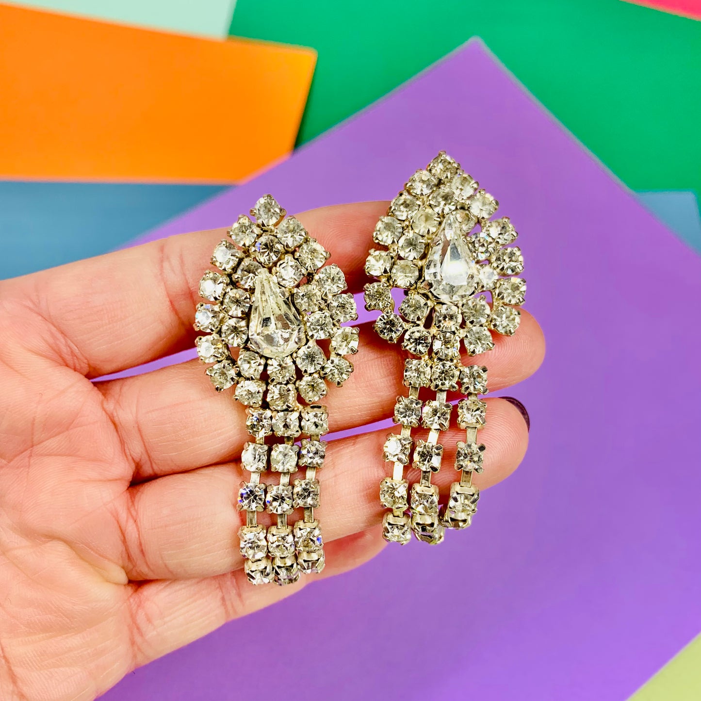 Stunning 1950s statement crystals drop clip on earrings with garnet