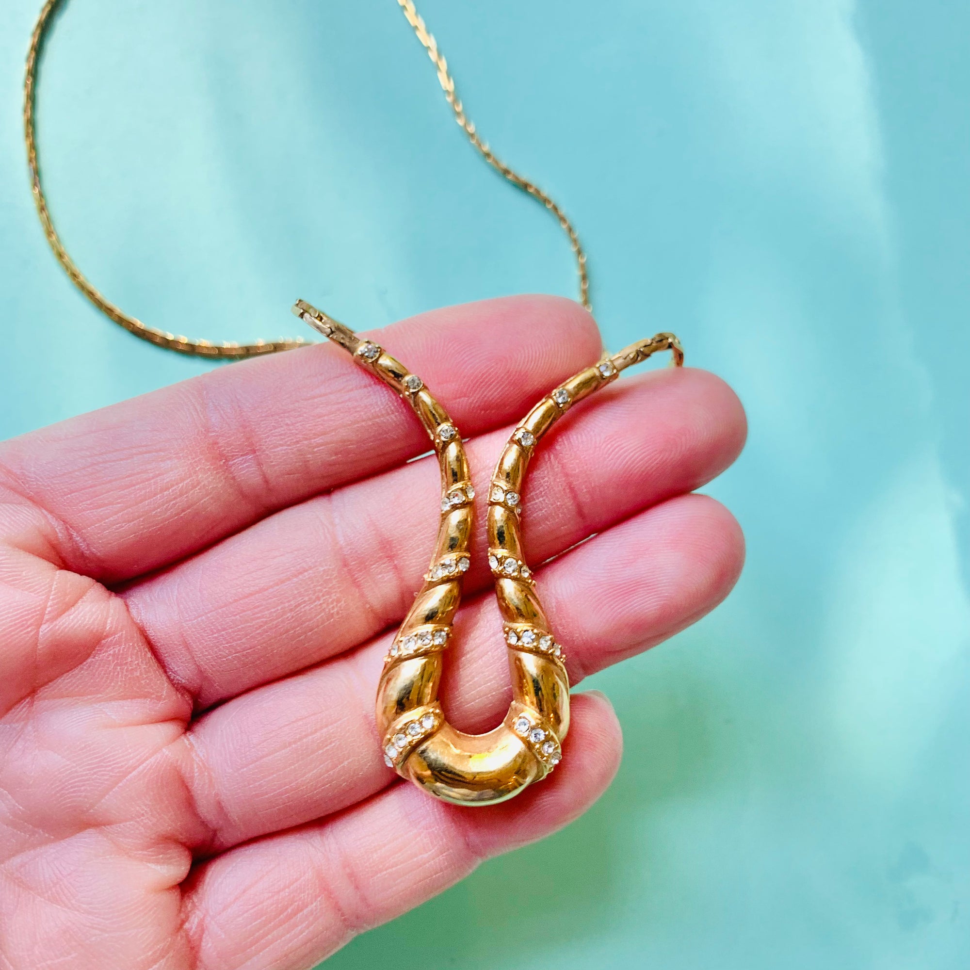 1970s Avon gold plated flat link necklace with rhinestones pendant