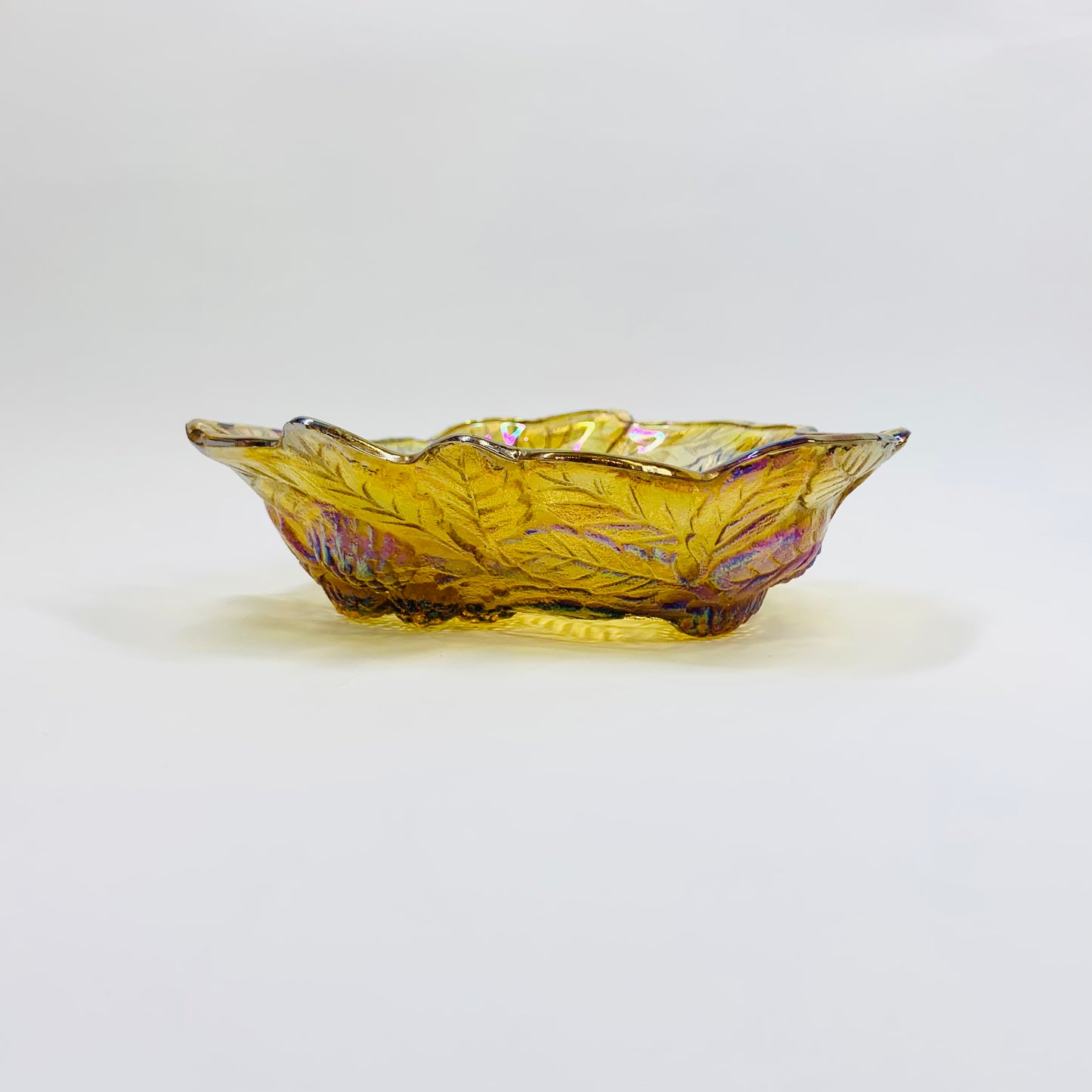 1940s carnival pressed glass strawberry bowl