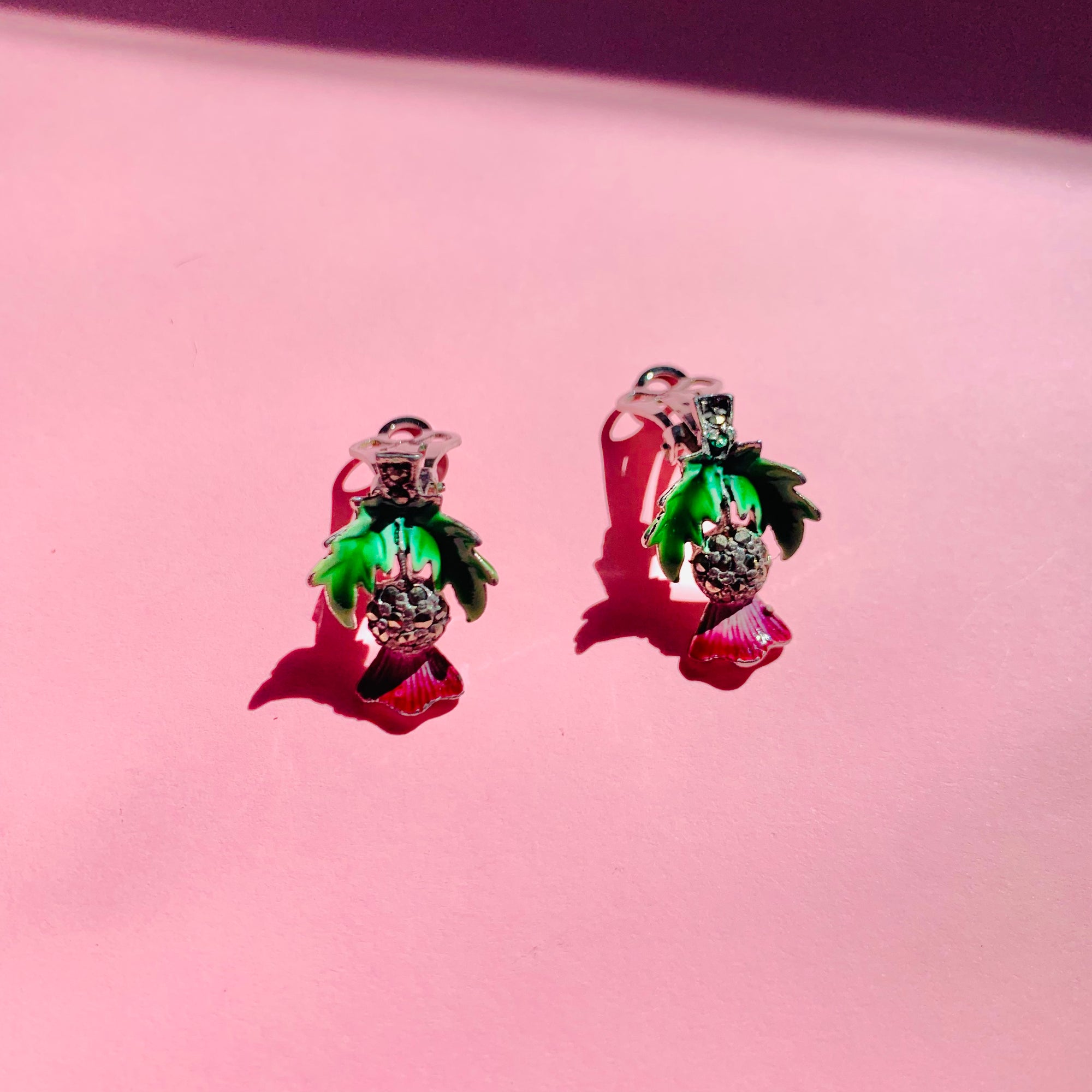 1950s Italian enamel flower bouquet brooch/earrings