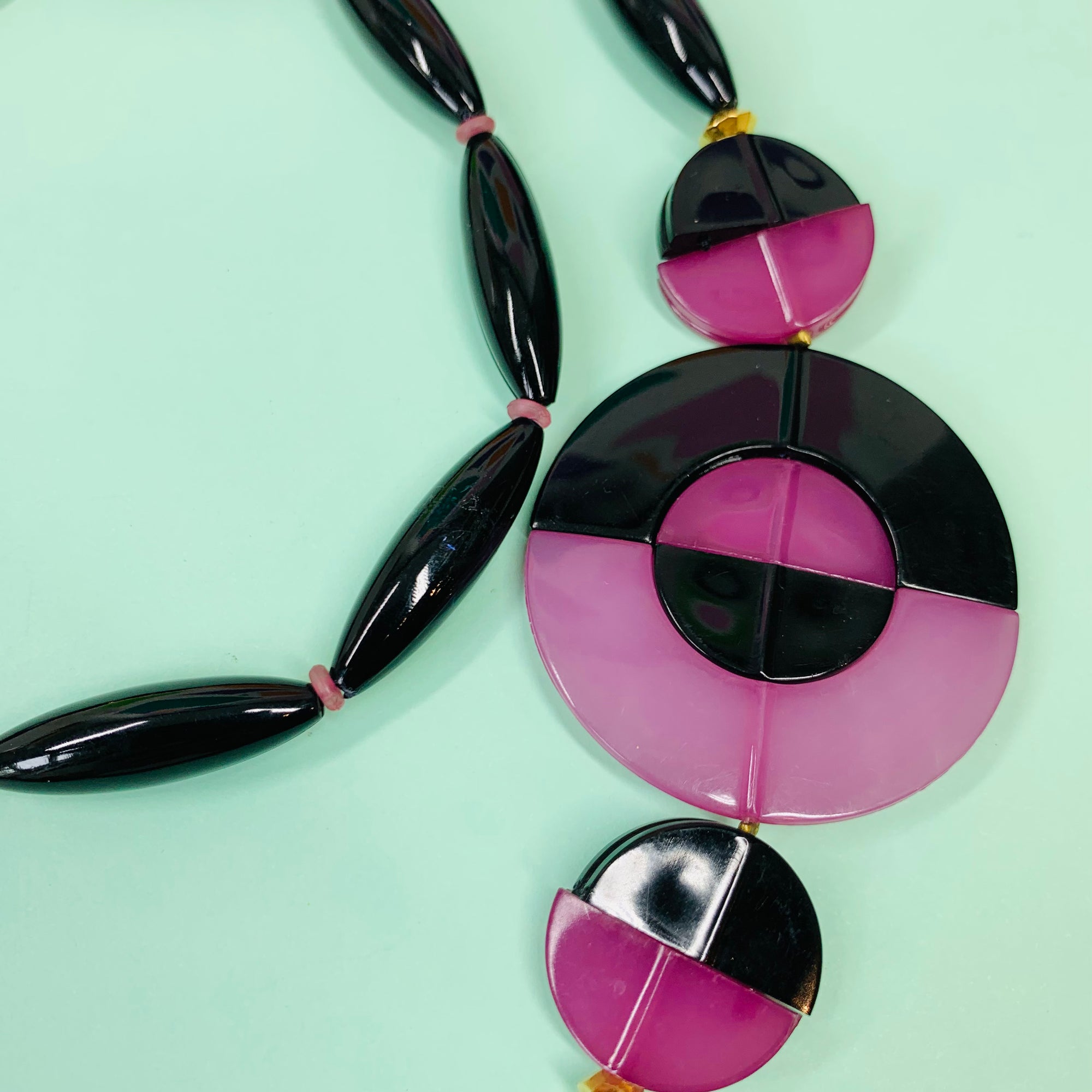 Rare groovy 1970s purple and black beaded necklace