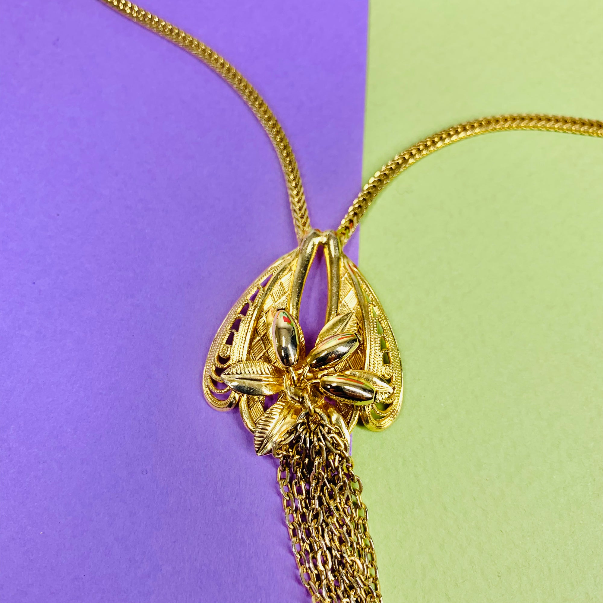 Rare 1970s Anson American triple plated gold necklace with floral tassel pendant