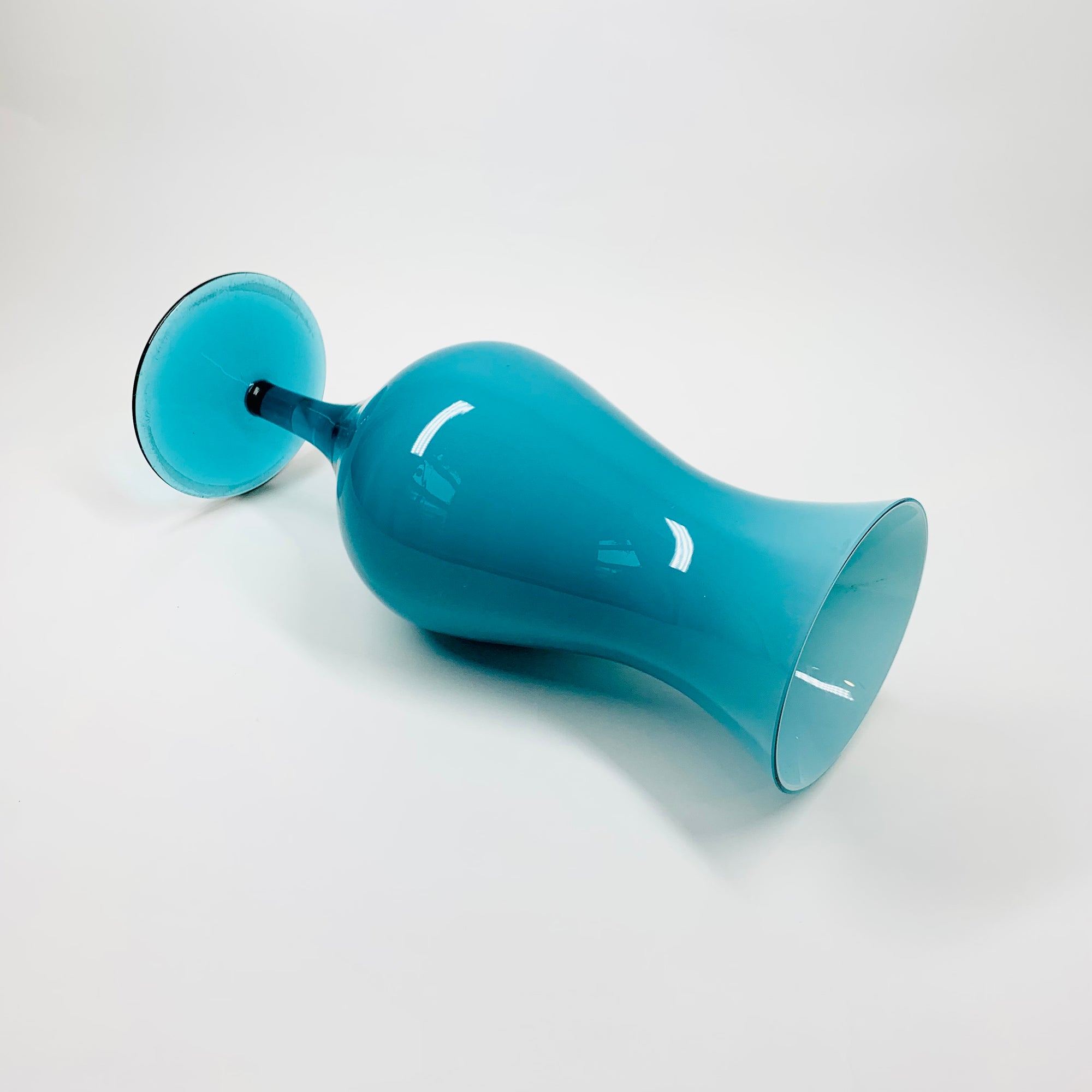 Midcentury footed Italian Empoli cased aquamarine glass vase