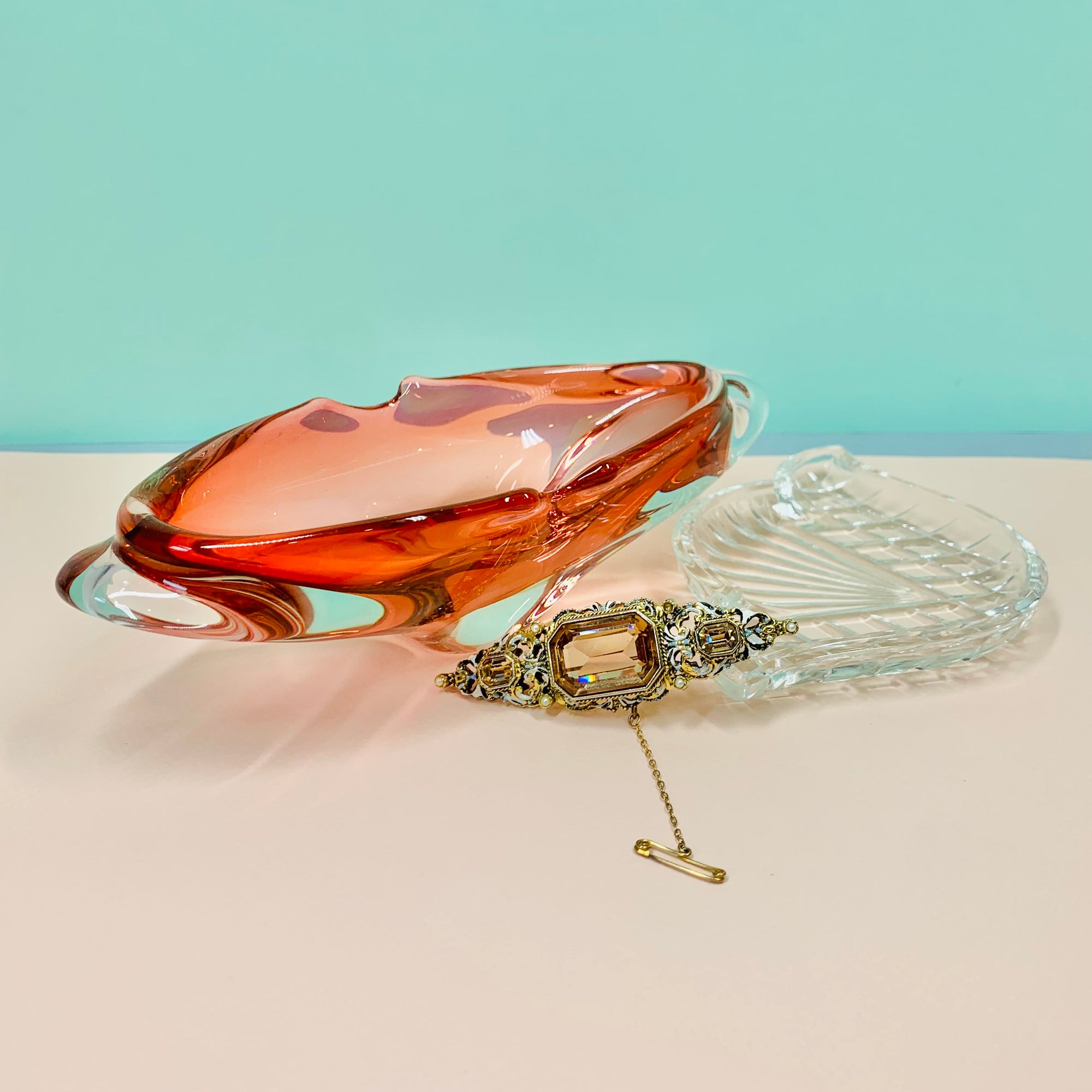 60s ELIZABETH REIMER ENAMEL BROOCH