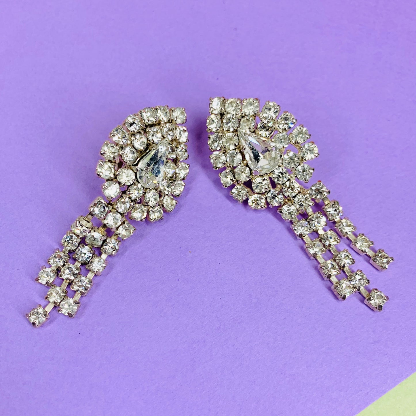 Stunning 1950s statement crystals drop clip on earrings with garnet