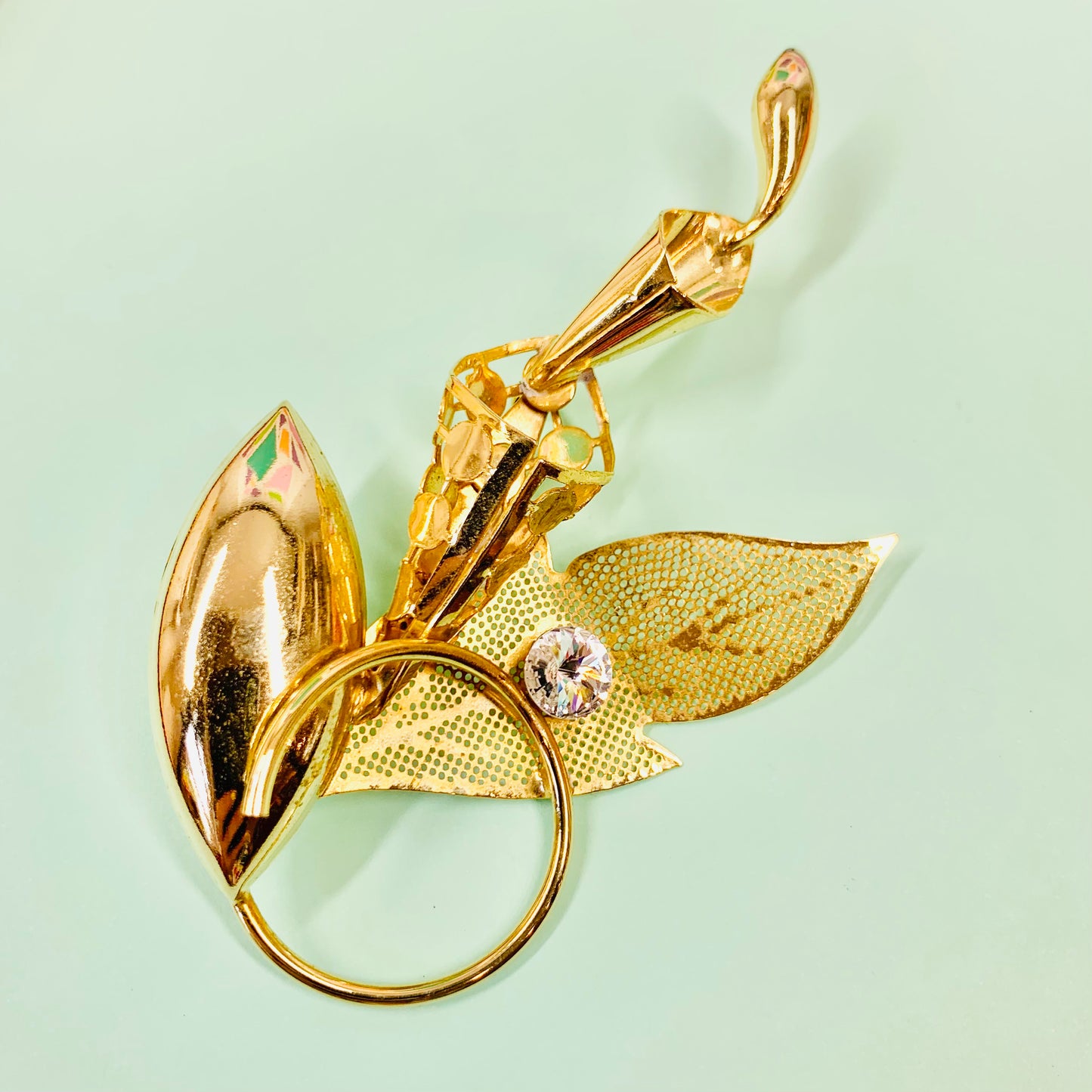 1970s flower brooch with center rhinestone
