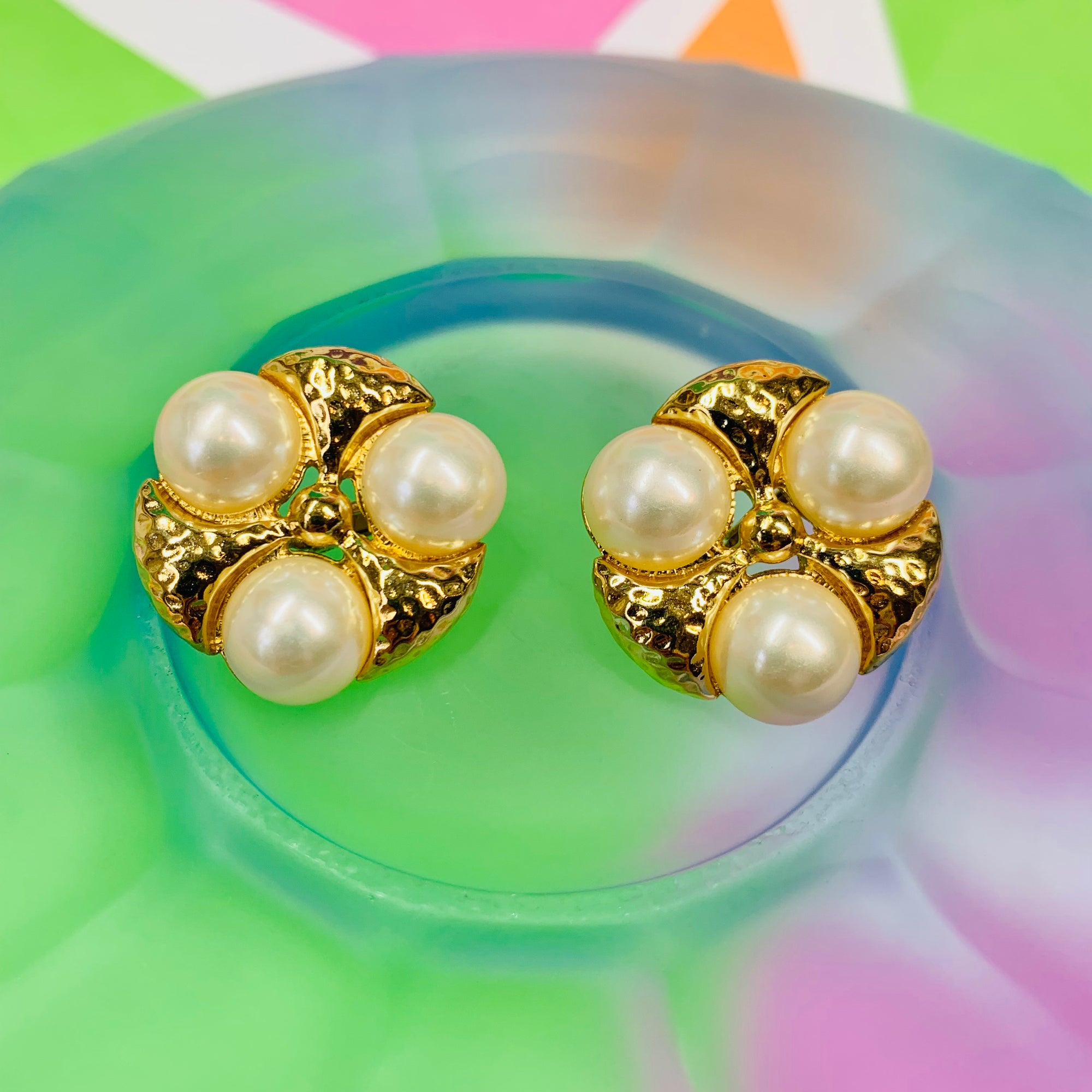 1980s triple gold plated round trilogy pearls clip on earrings