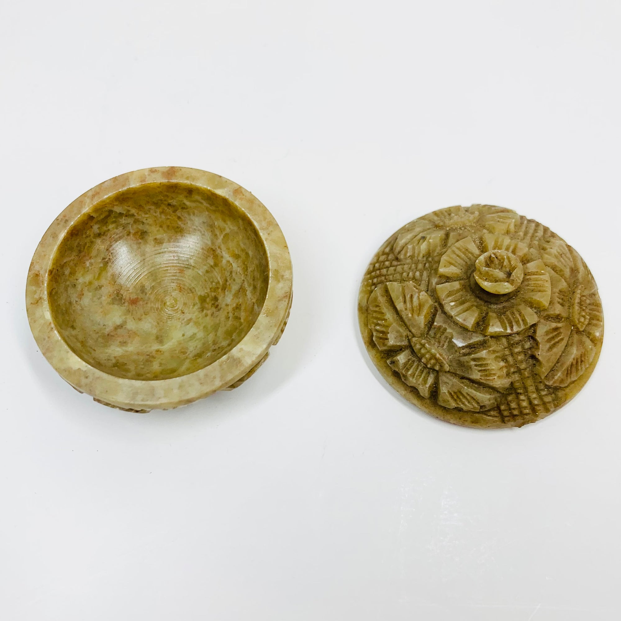 Antique Chinese hand carved soapstone snuff box