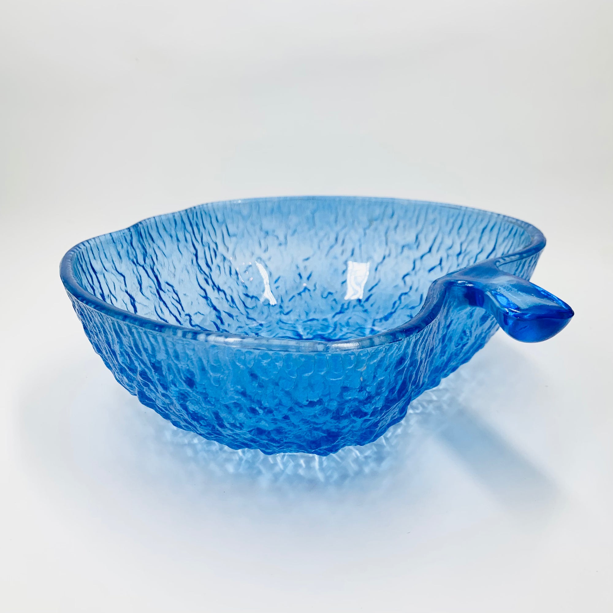 Retro apple shaped blue ice glass bowls