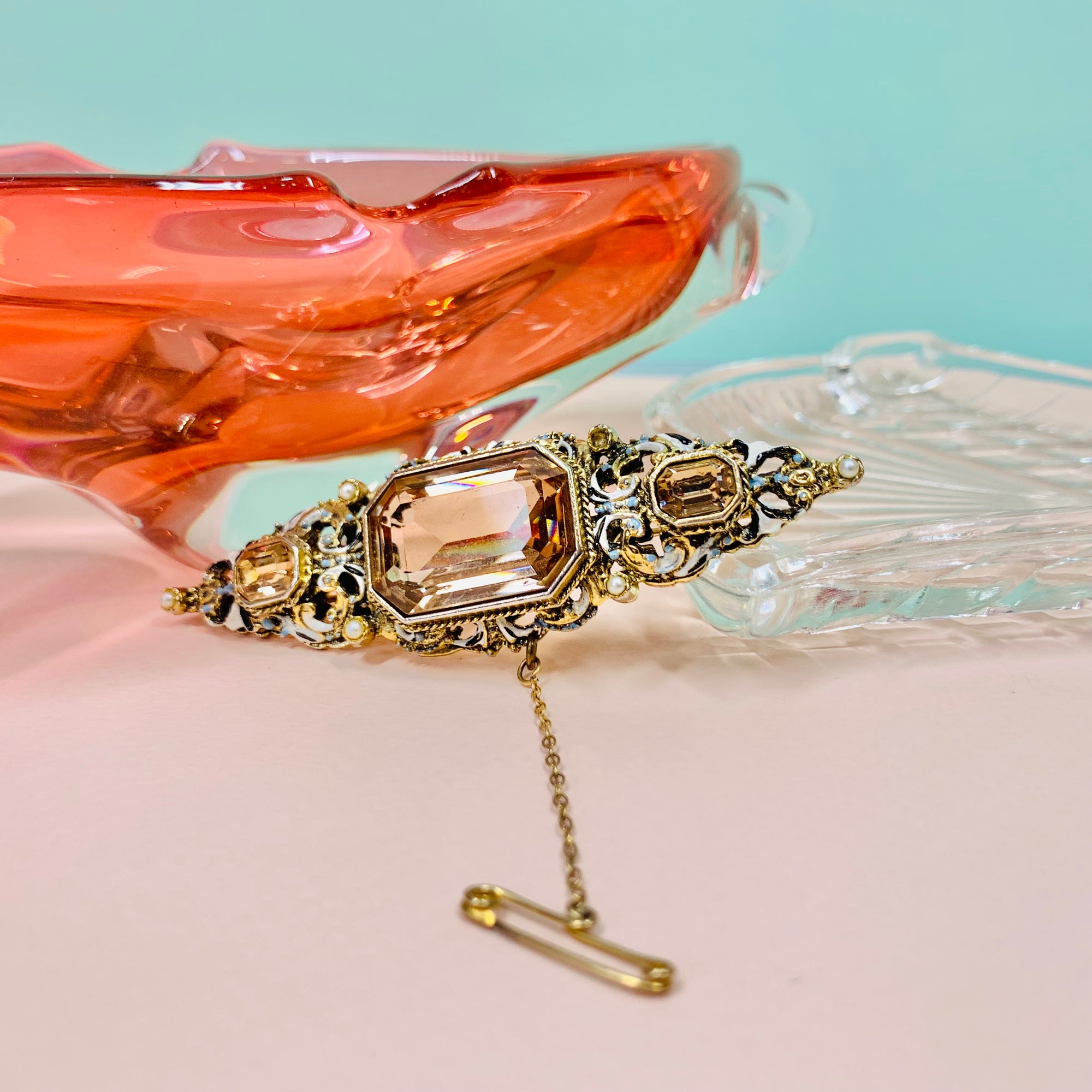 60s ELIZABETH REIMER ENAMEL BROOCH