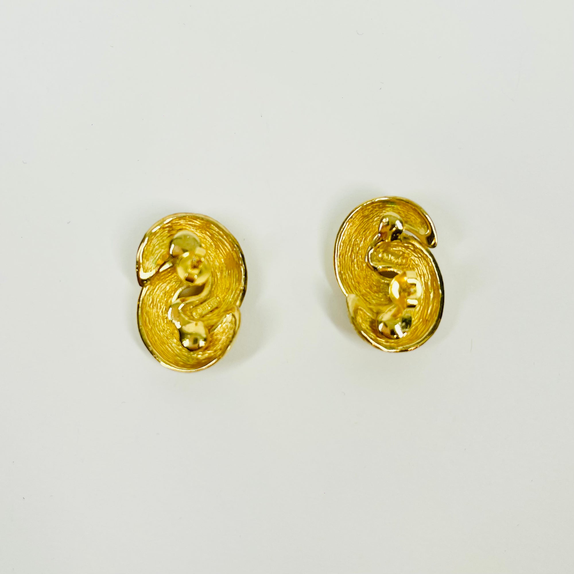 1960s CHRISTIAN DIOR TEXTURED KNOTS EARRINGS