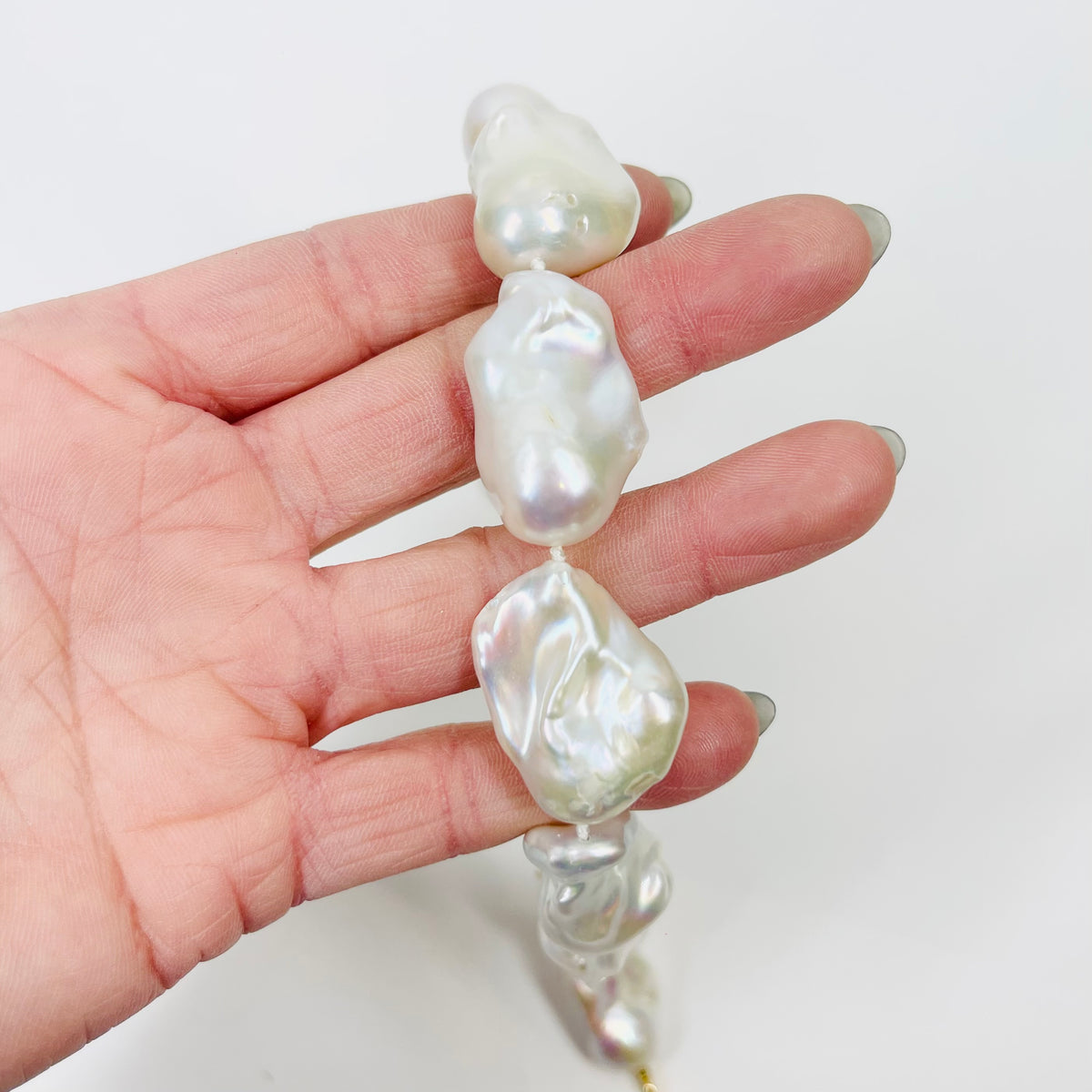 HANDMADE FRESHWATER BAROQUE PEARLS NECKLACE