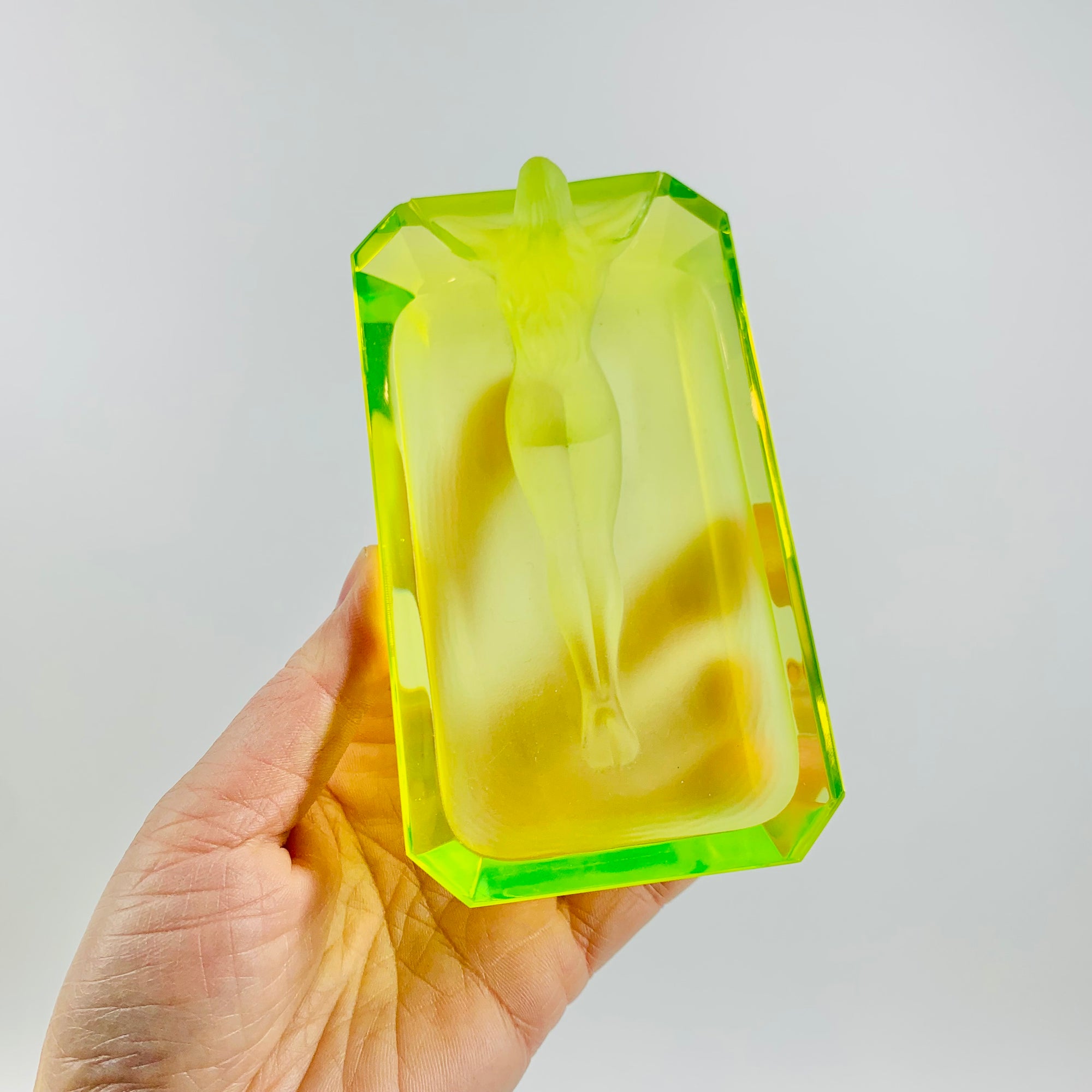 ART DECO URANIUM GLASS NUDE PIN DISH/ASHTRAY
