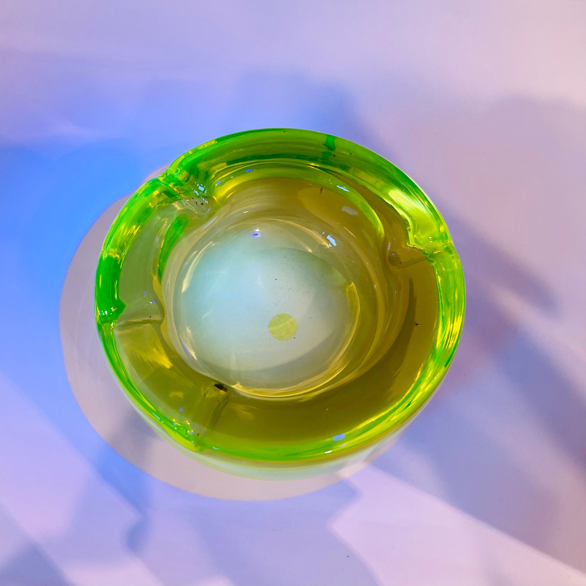1940s LIME GREEN MURANO URANIUM SOMMERSO GLASS BOWL/ASHTRAY