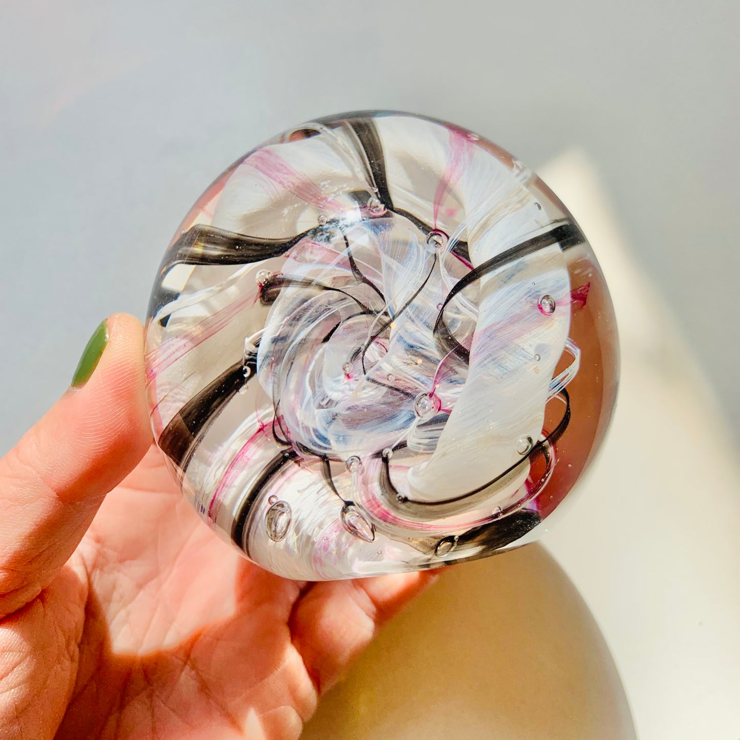 WHITE SWIRLS ABSTRACT PAPERWEIGHT