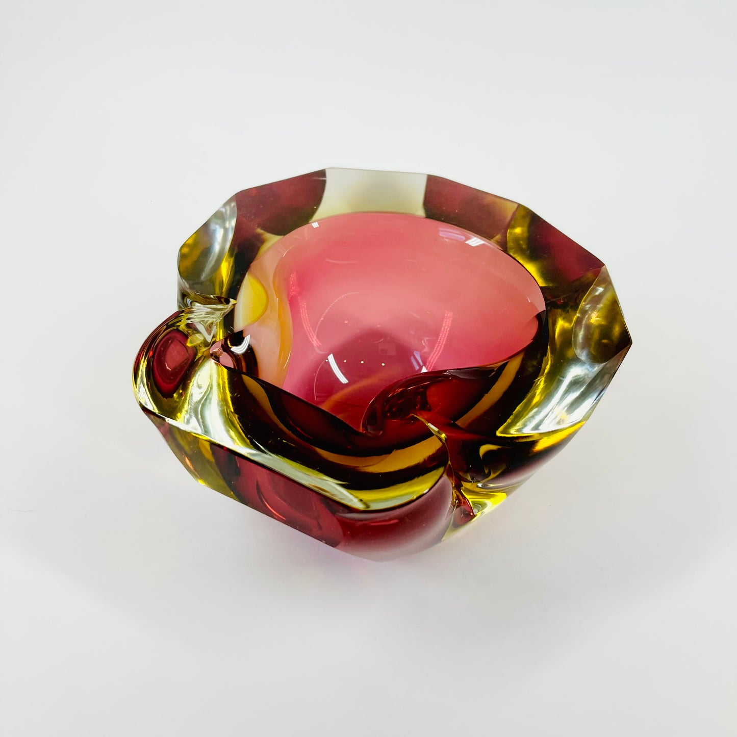 1950s FACETED TRI-COLOUR GEODE MANDRUZZATO BOWL