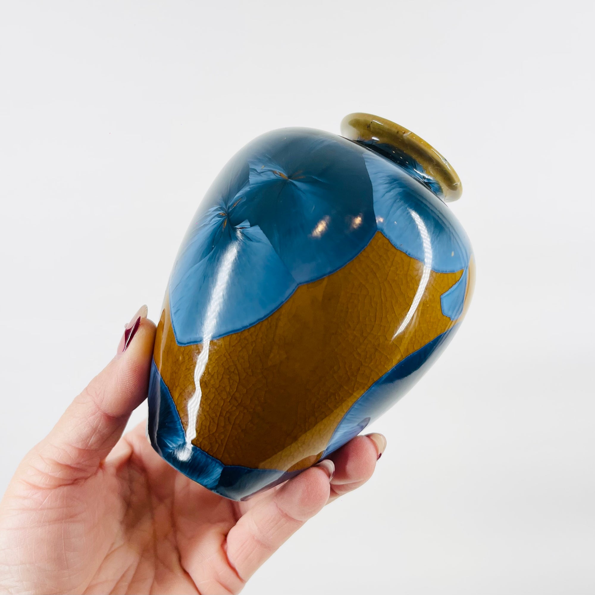 1980s AUSTRALIAN STUDIO BLUE AMBER CRYSTALLINE POTTERY MINI POSY VASE