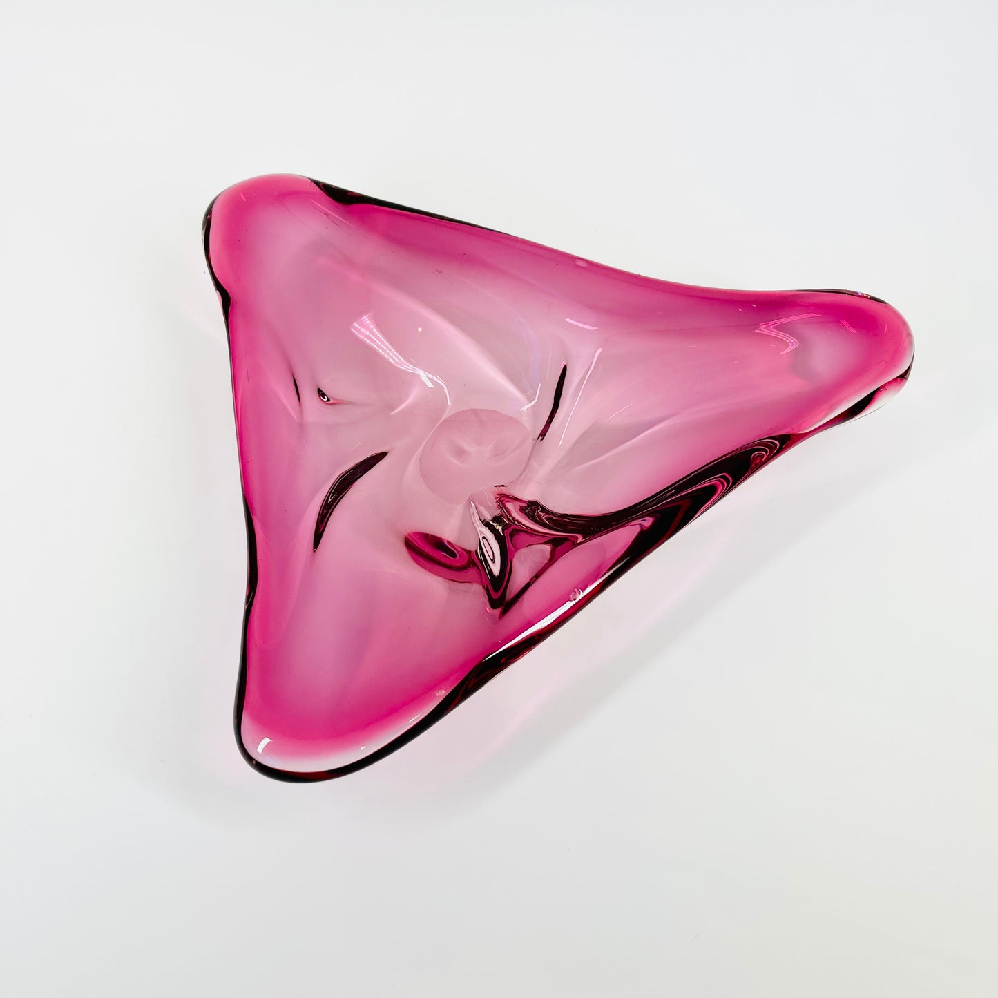 1950s MURANO PINK CRANBERRY GLASS TRIANGULAR PLATE