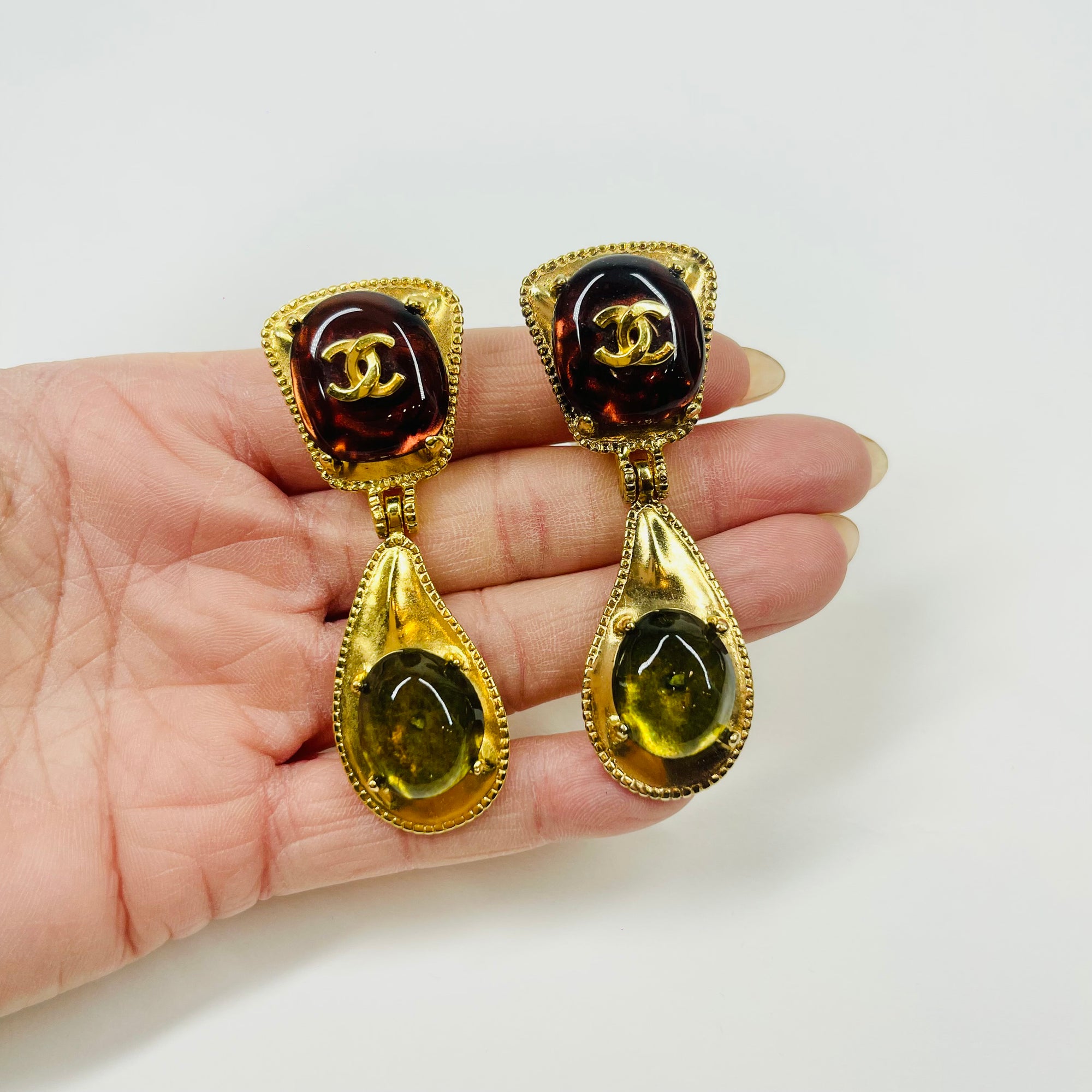 1997 CHANEL GRIPOIX RED &amp; YELLOW GREEN CC LOGO DROP CLIP ON EARRINGS