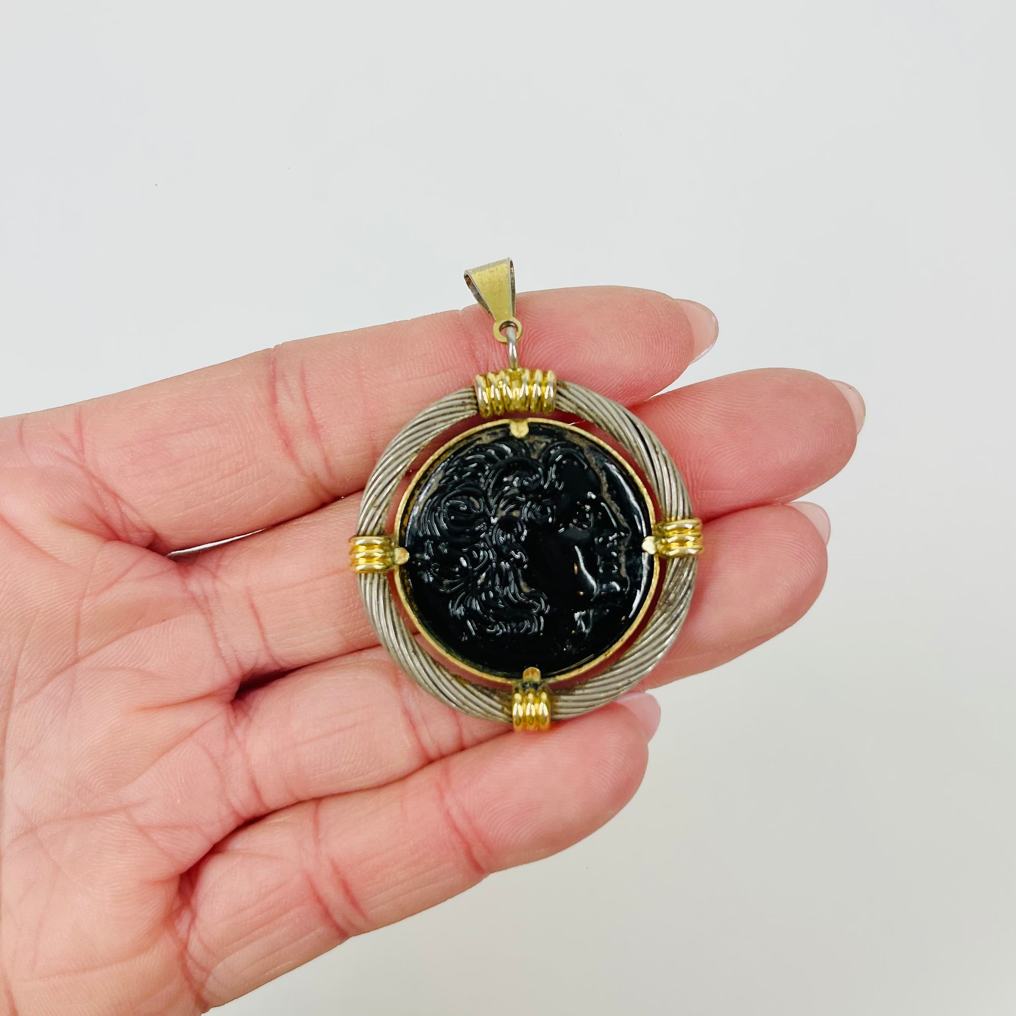 1920s CINER BLACK GLASS CAMEO OF ALEXANDER THE GREAT PENDANT