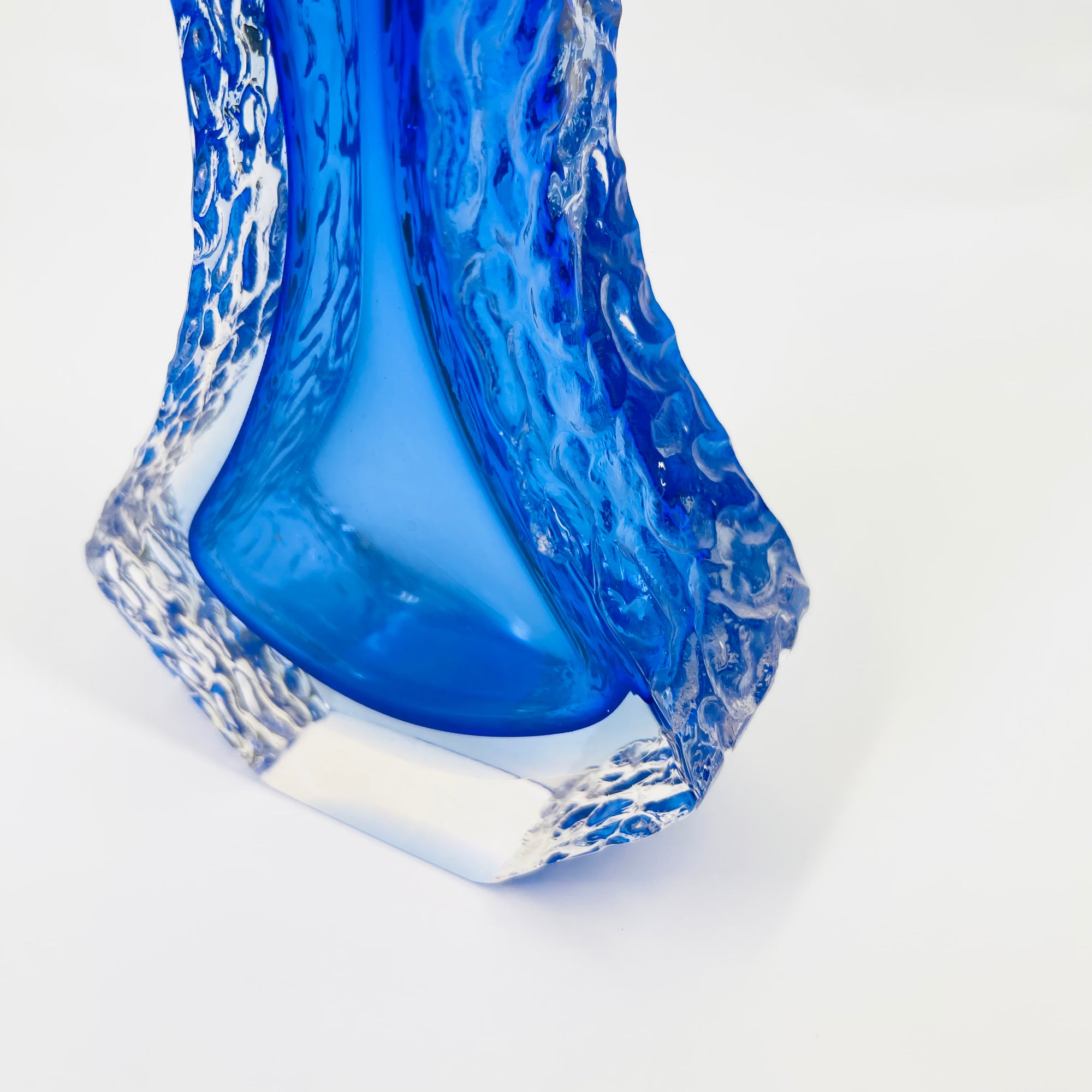 1970s MURANO COBALT BLUE TEXTURED GLASS POSY VASE