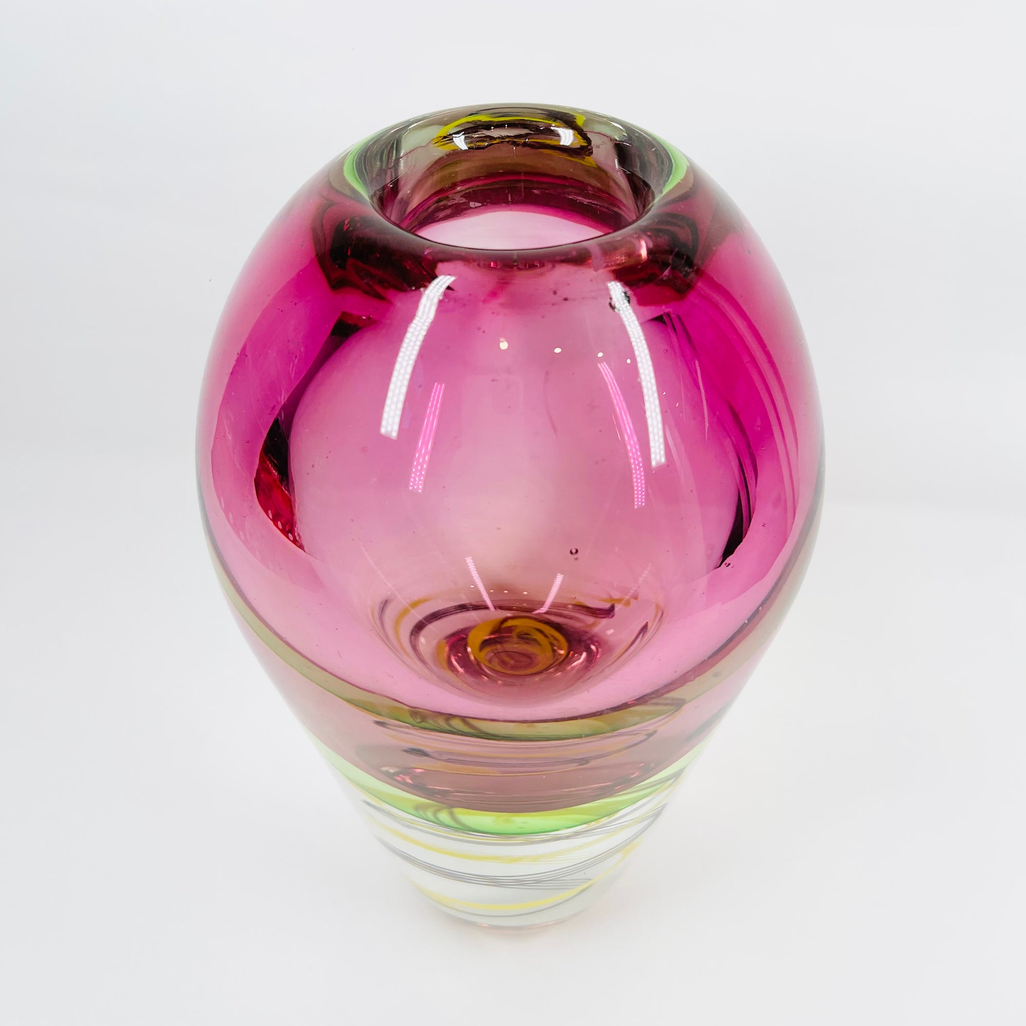 1950s PINK GREEN SOMMERSO MURANO SOMMERSO GLASS VASE WITH LATTICINO SWIRLS