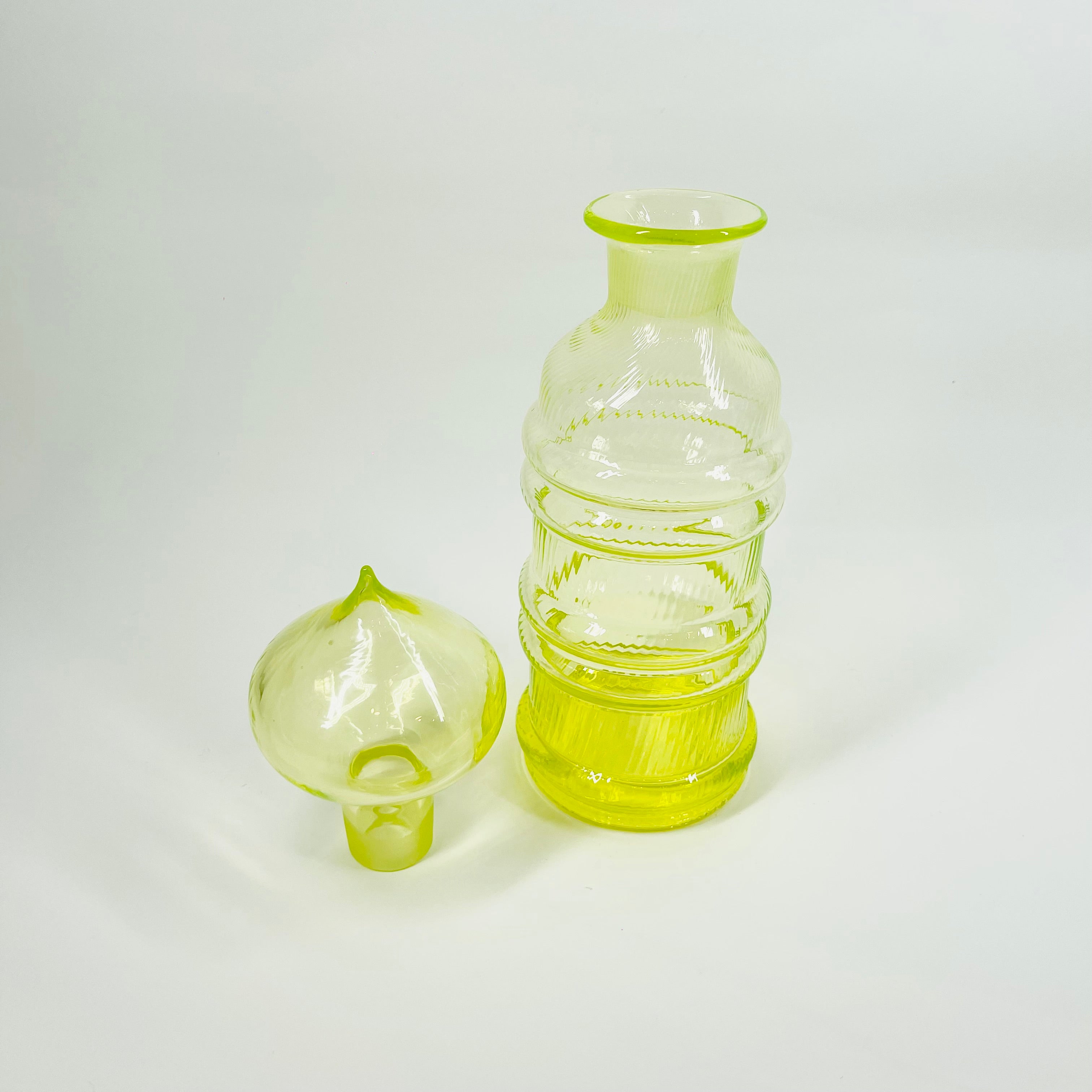 MIDCENTURY FINNISH URANIUM GLASS SULTAN SET BY NANNY STILL FOR RIIHIMA ...