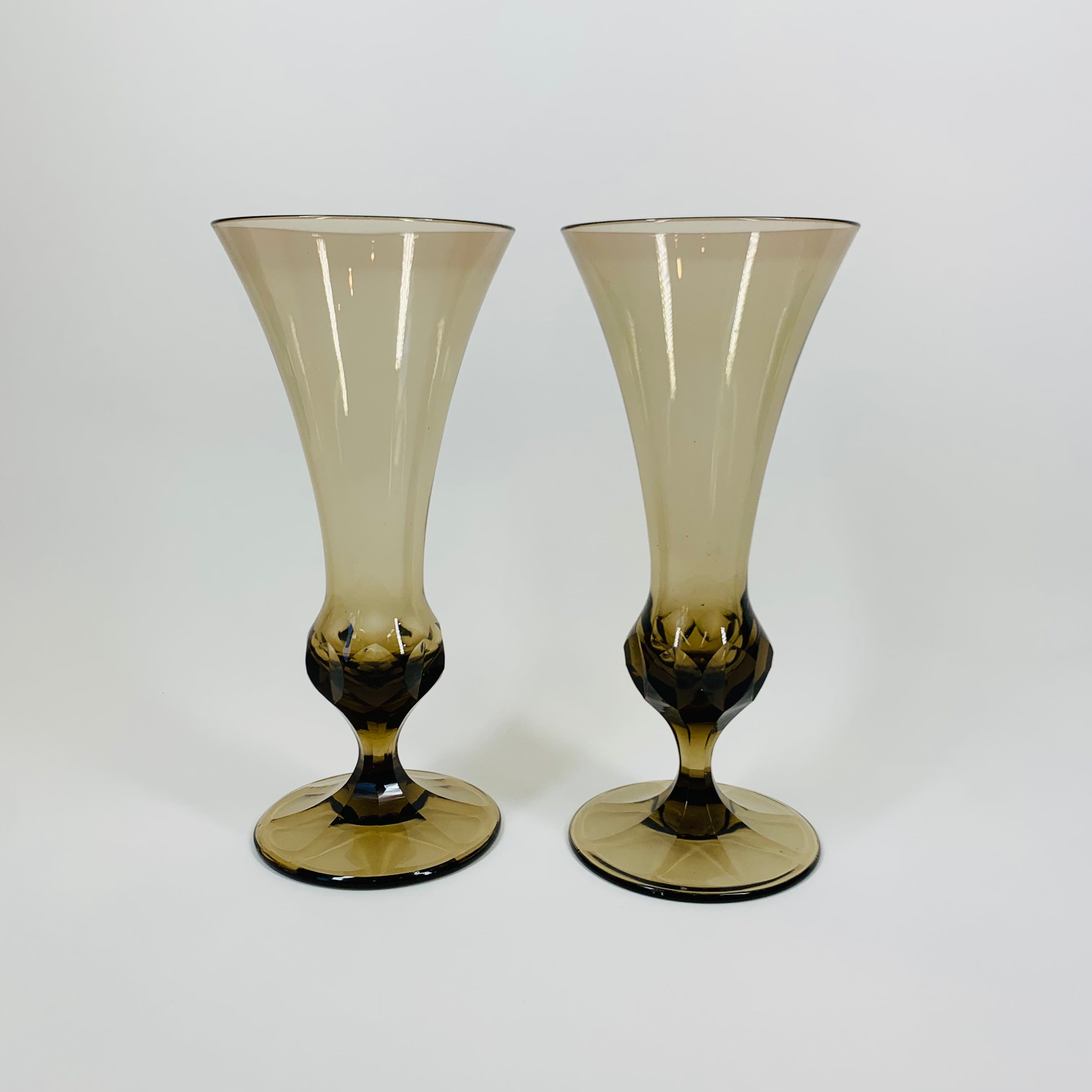 SMOKY GREY FLARE FLUTES GLASS ET CETERA