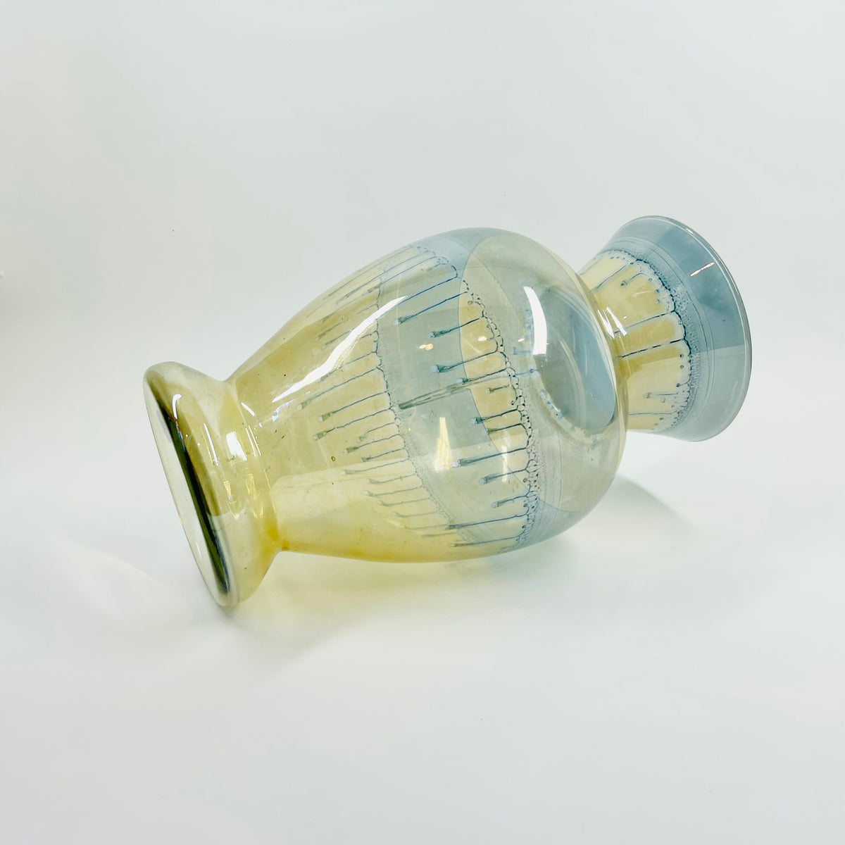 Simron Vase 1970s LARGE HAND DYED BLUE GOLD SIMRON GLASS VASE – GLASS ET CETERA